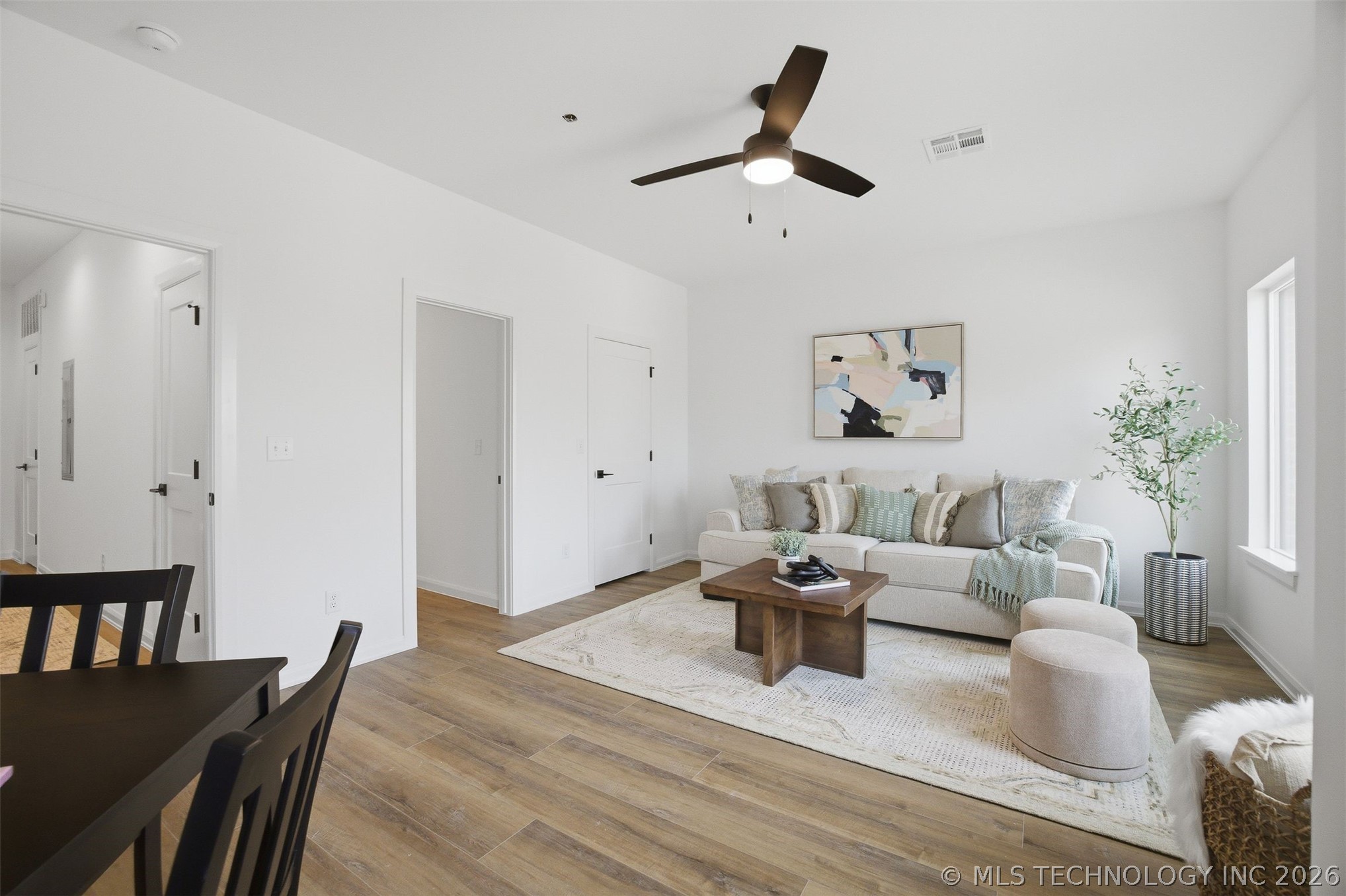 504 E B Street 1103 Property Photo 36