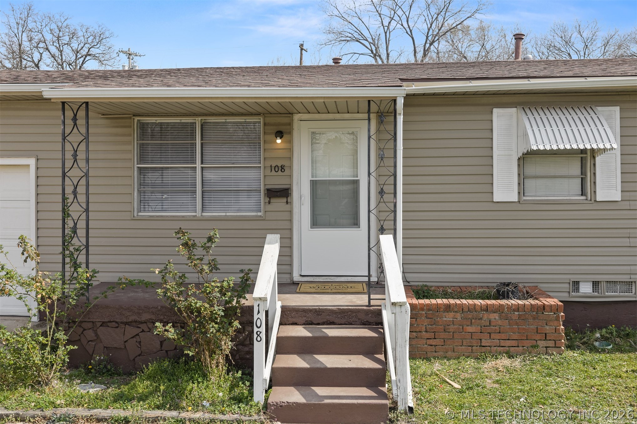 108 Frances Street Property Photo 2