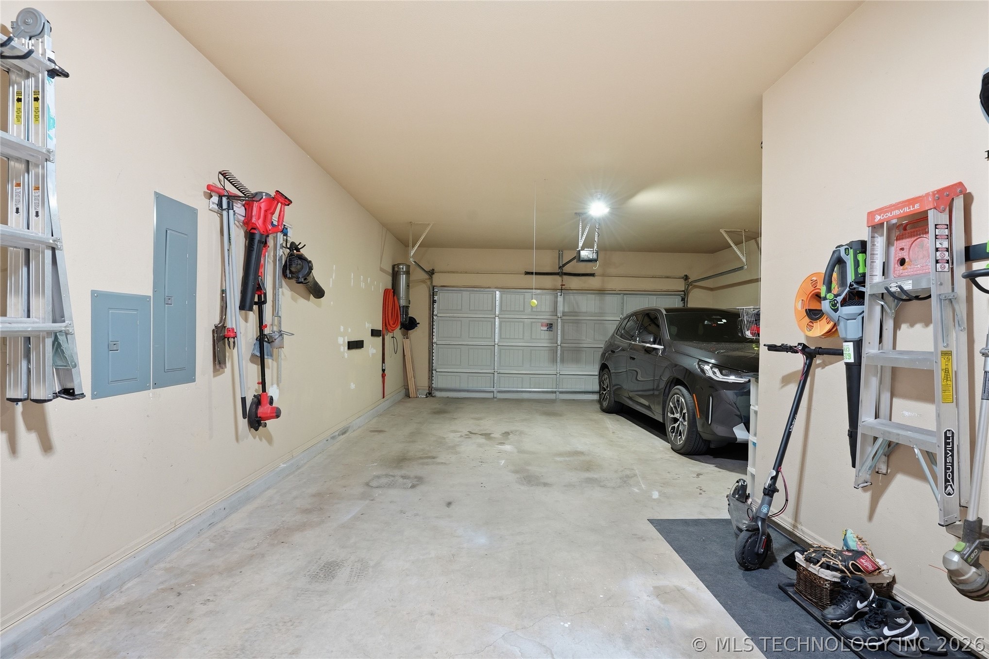 2514 E 138th Court S Property Photo 53