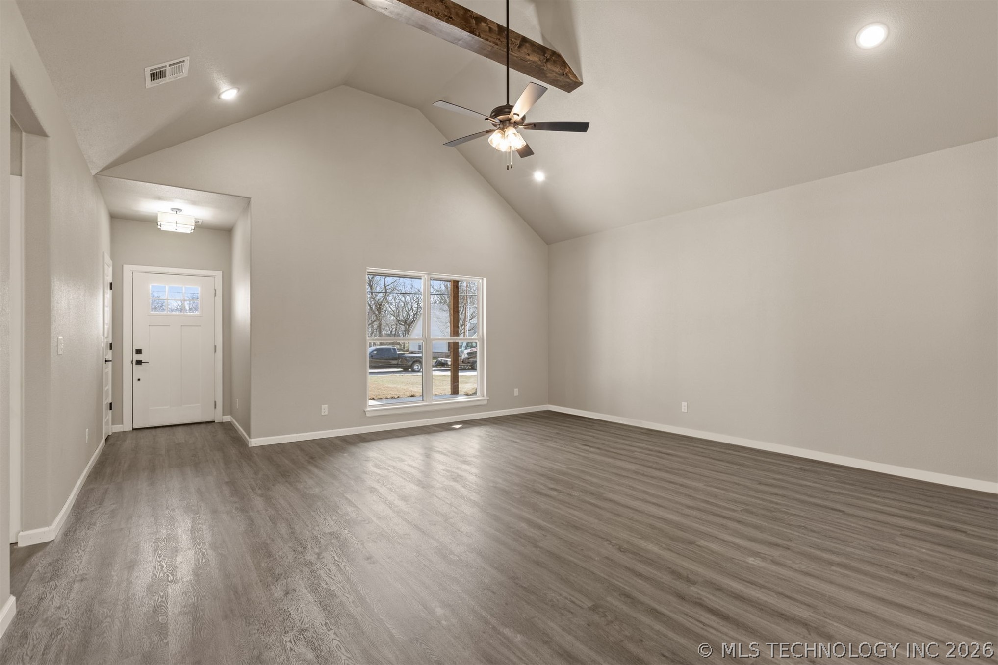 600 S Division Street Property Photo 9