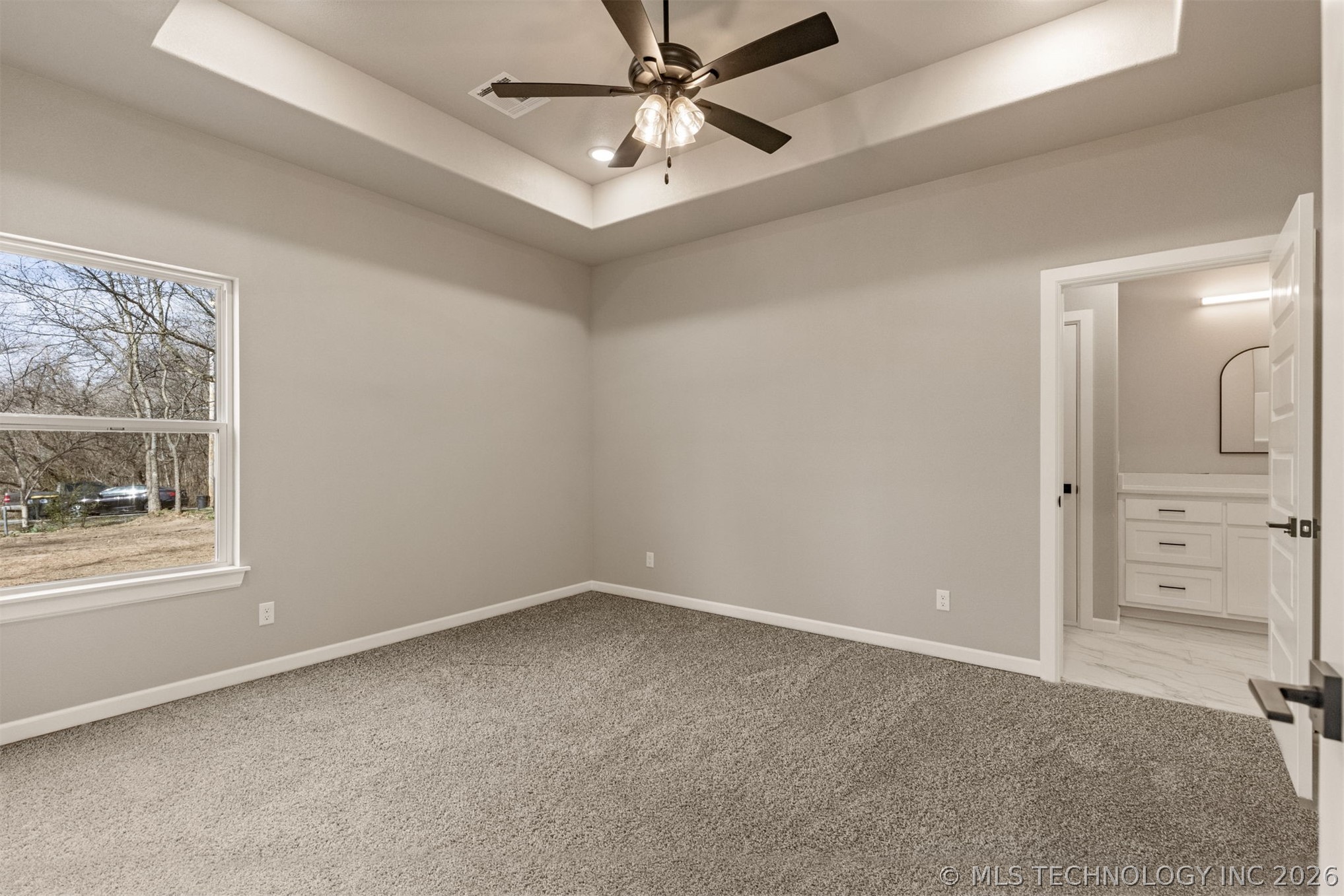 600 S Division Street Property Photo 21