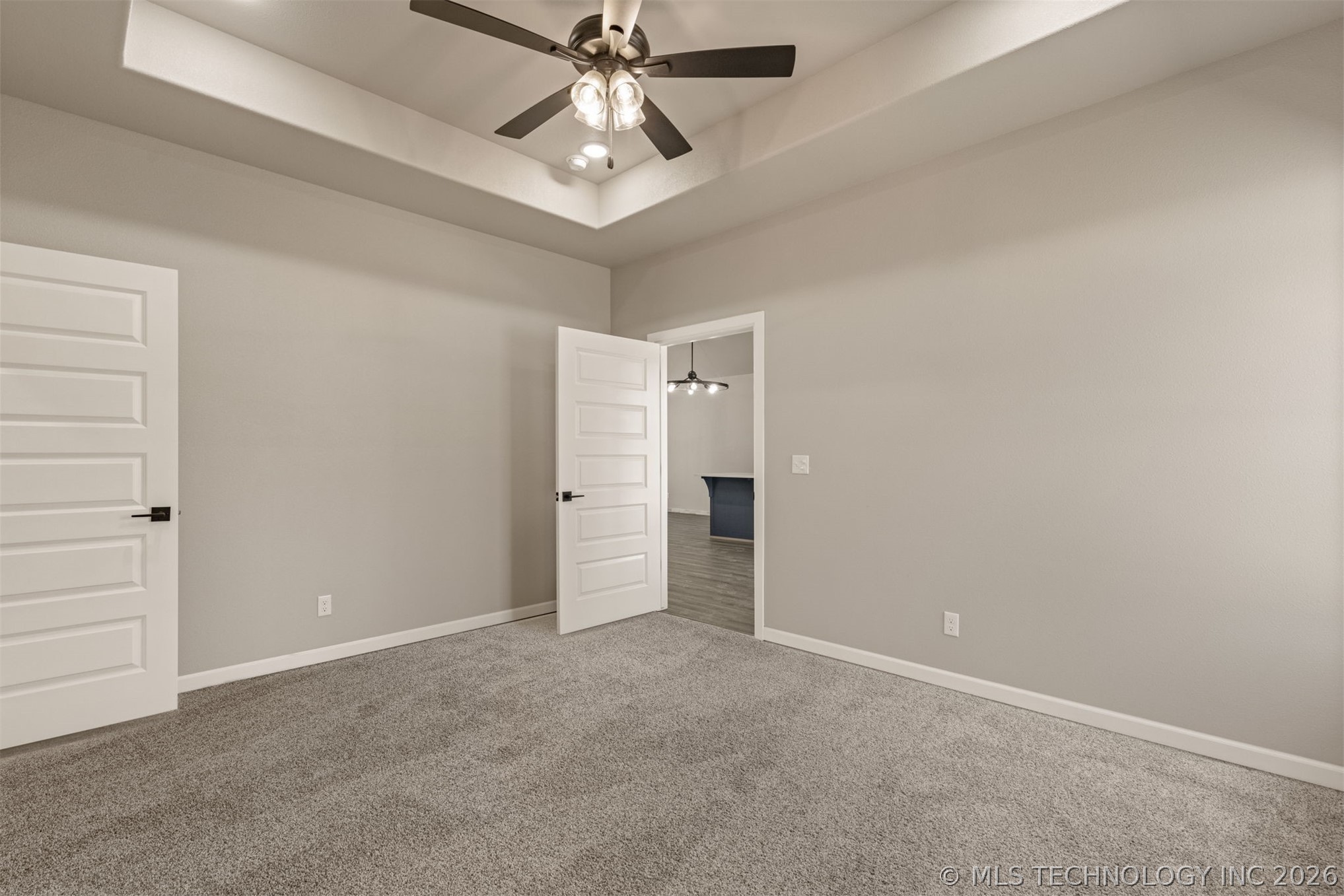 600 S Division Street Property Photo 23