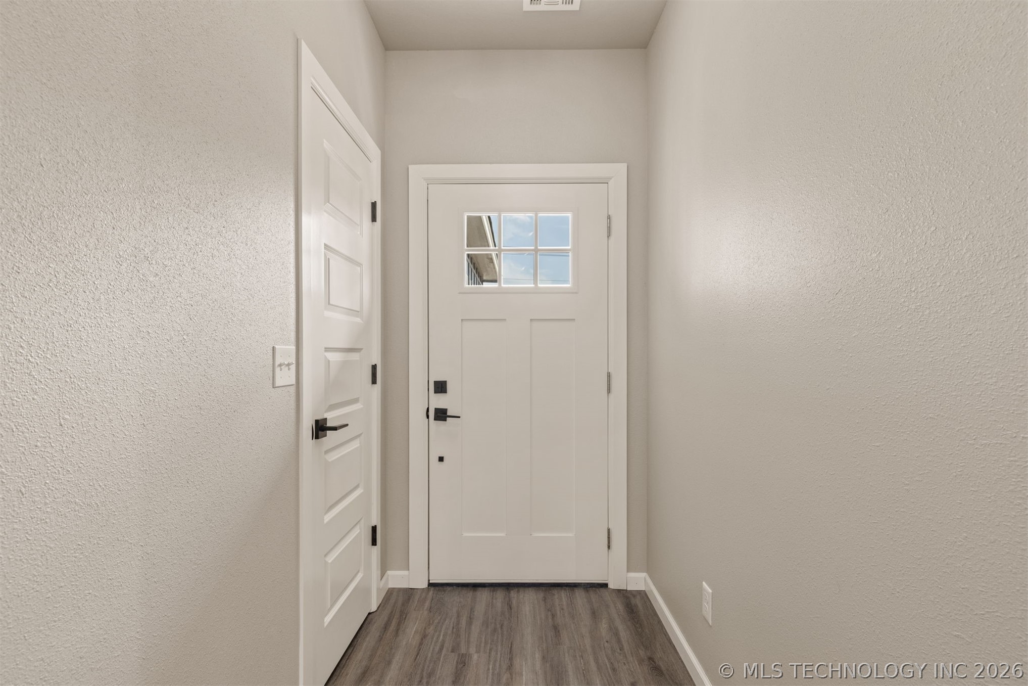600 S Division Street Property Photo 43