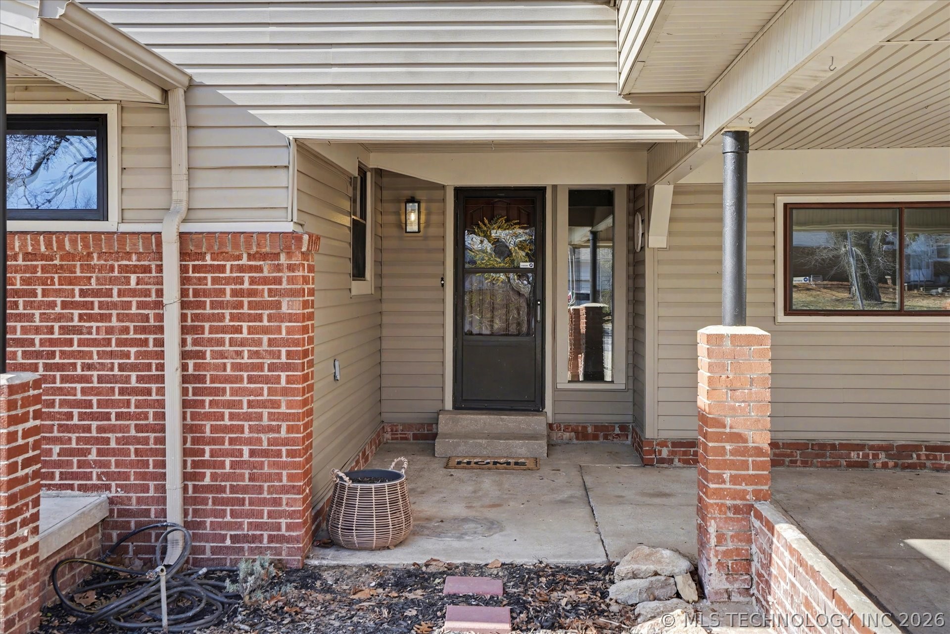 908 N Ash Avenue Property Photo 5