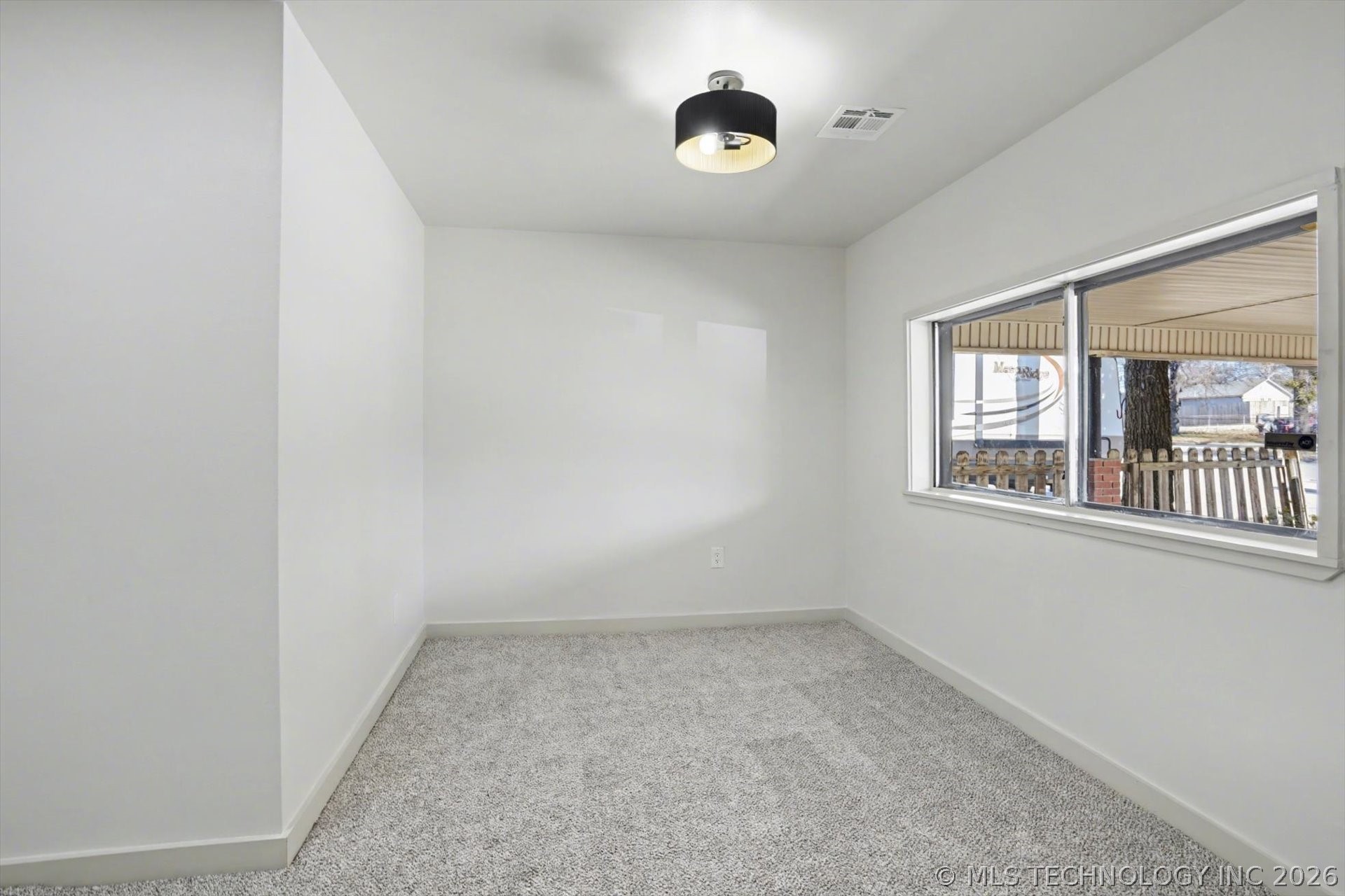 908 N Ash Avenue Property Photo 20
