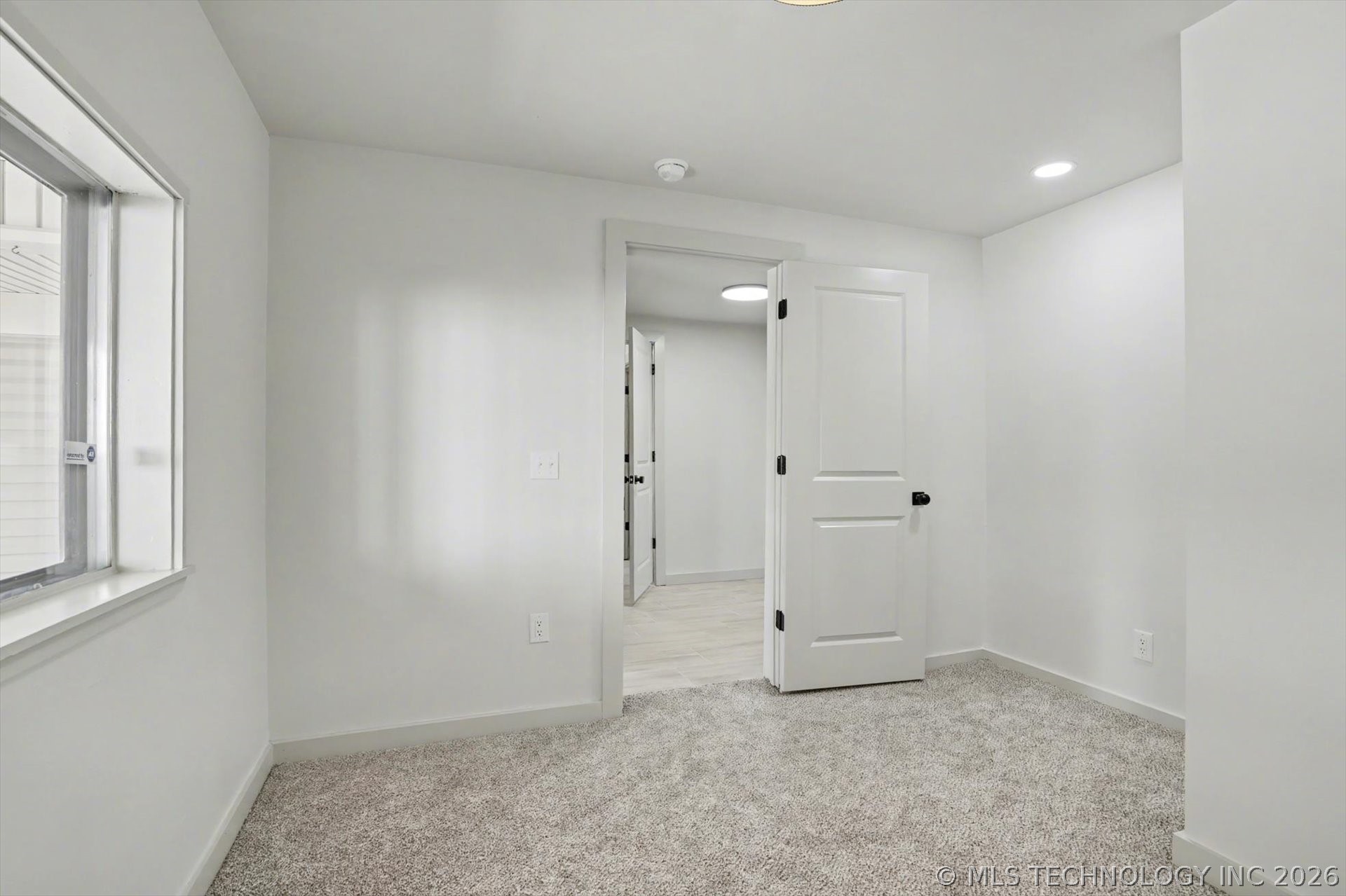 908 N Ash Avenue Property Photo 22