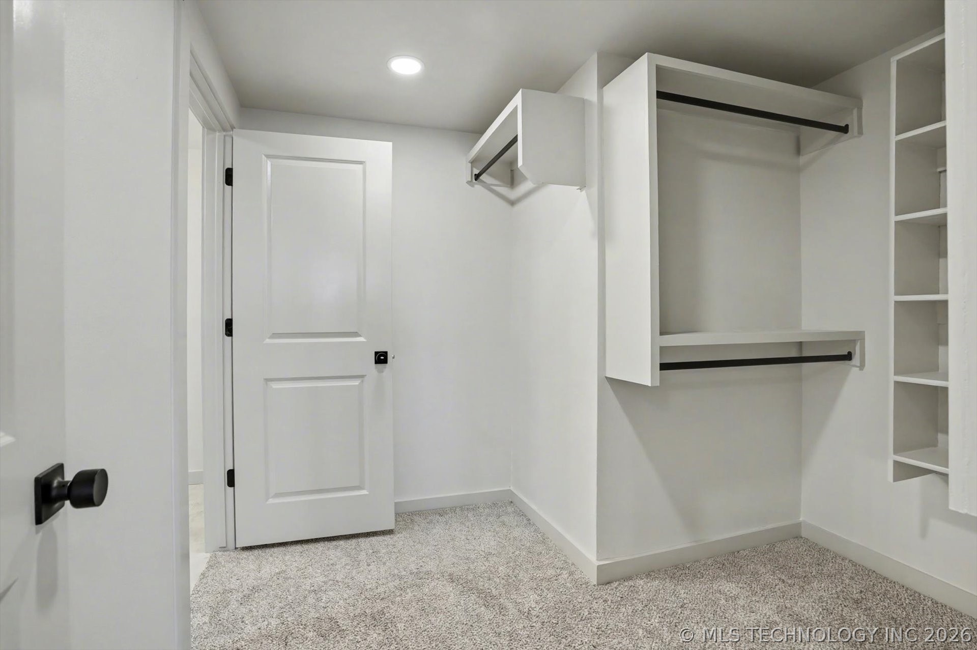 908 N Ash Avenue Property Photo 26