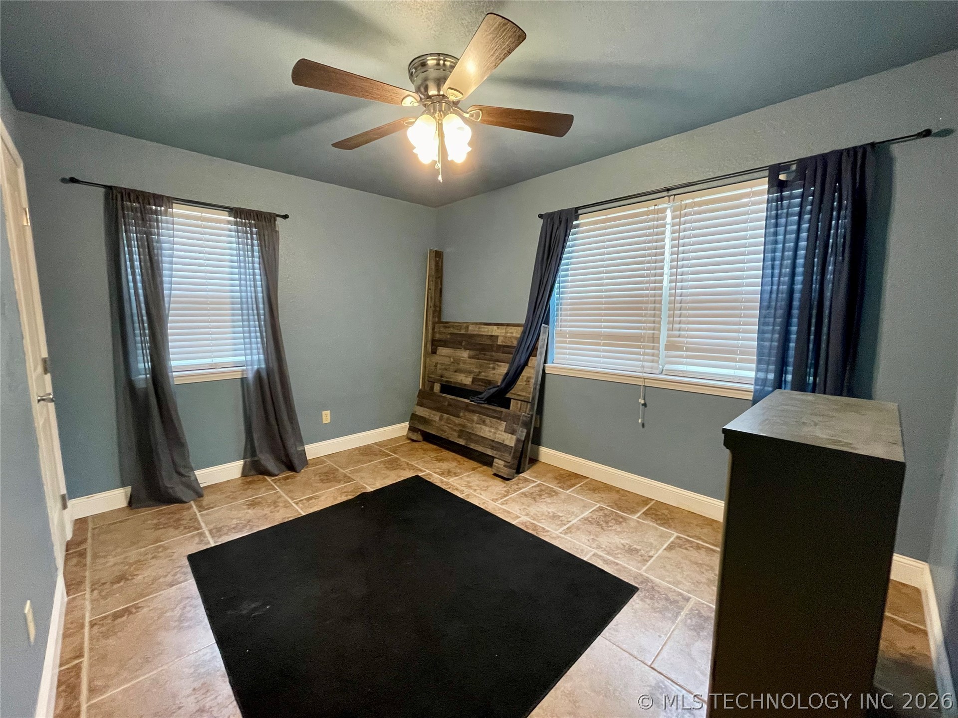 10830 Standing Oak Drive Property Photo 11