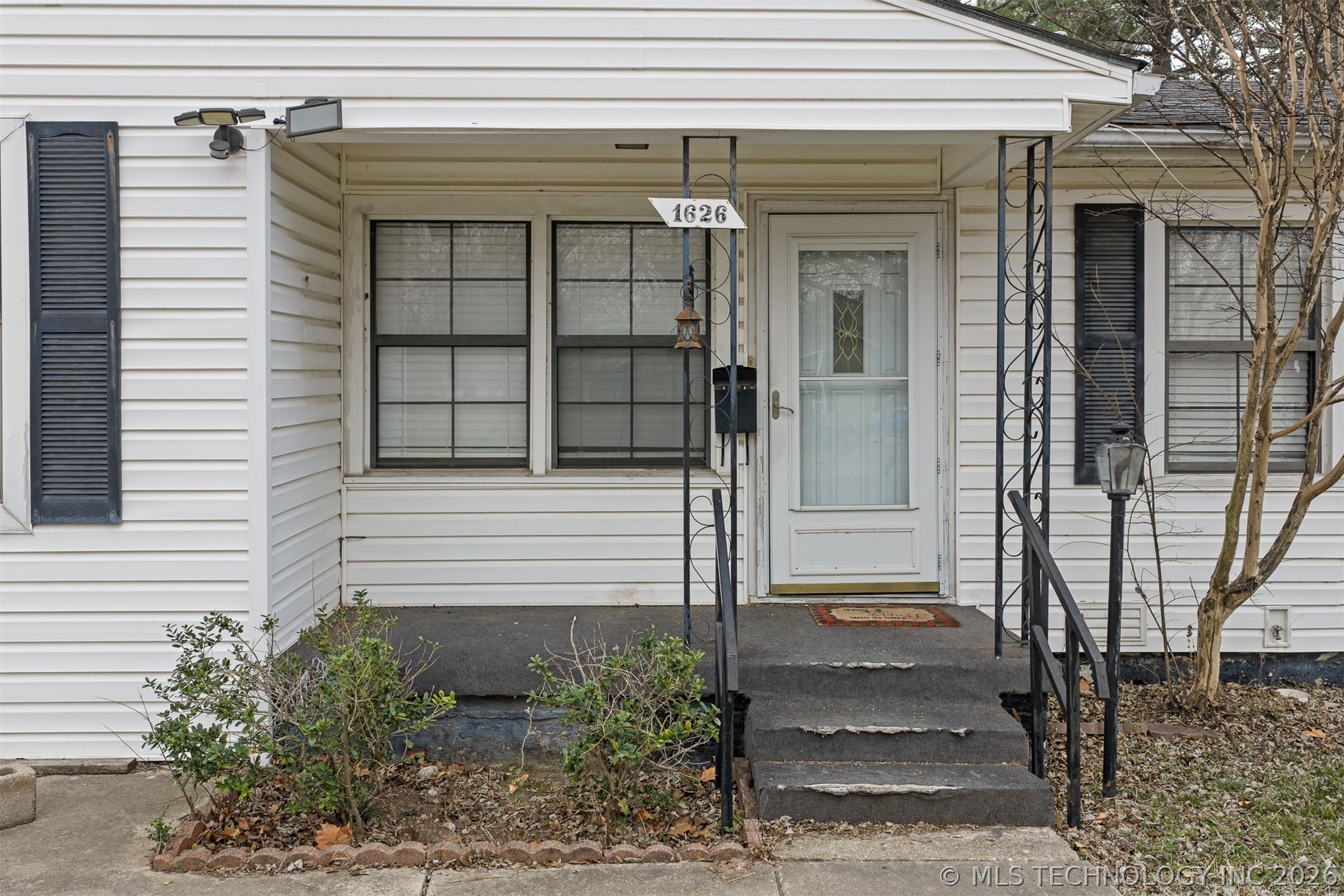 1626 Tower Drive Property Photo 3