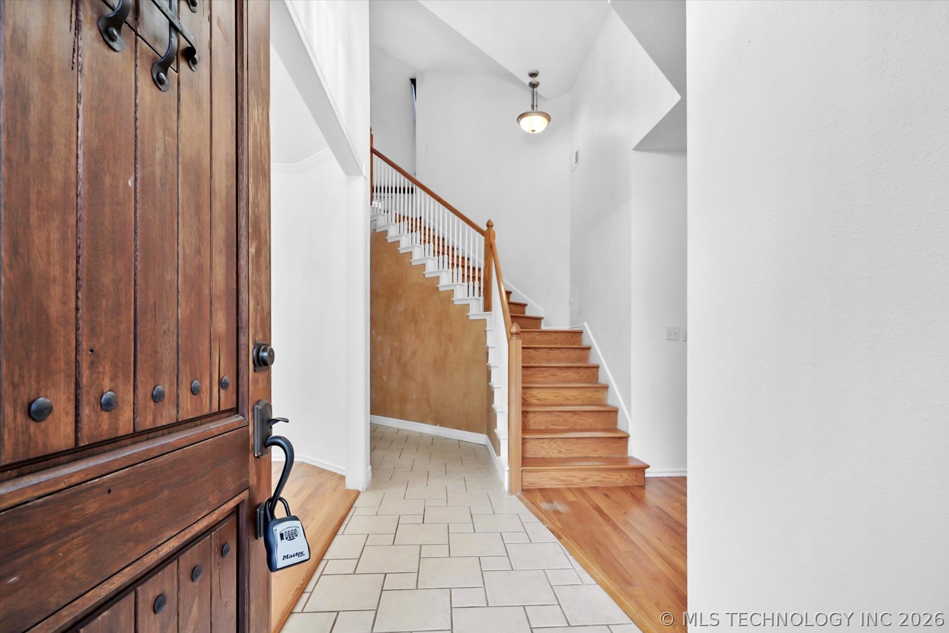 4113 W Canton Street Property Photo 3