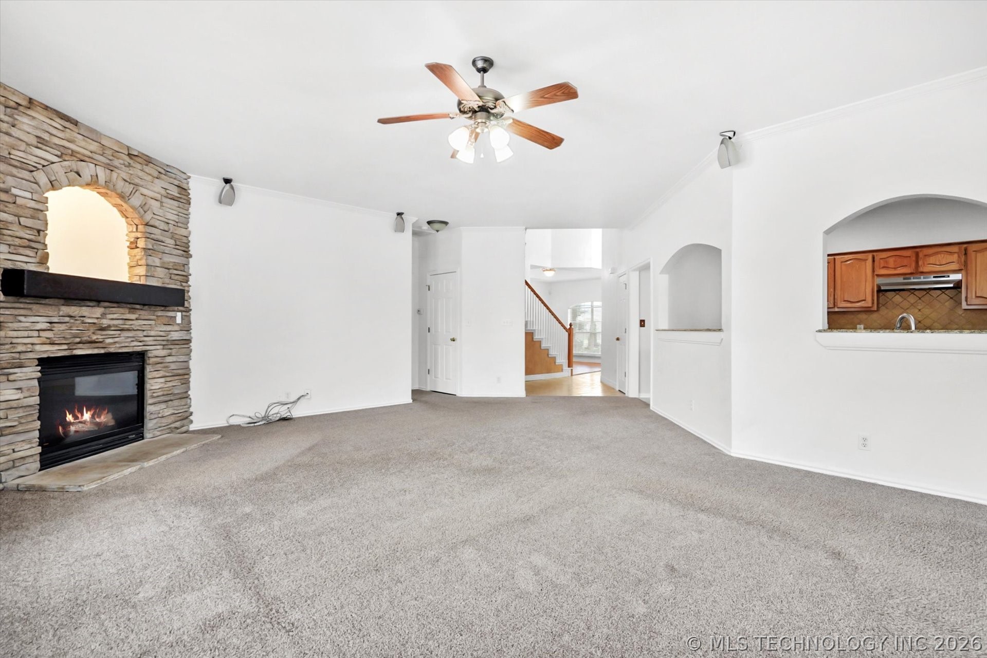 4113 W Canton Street Property Photo 8
