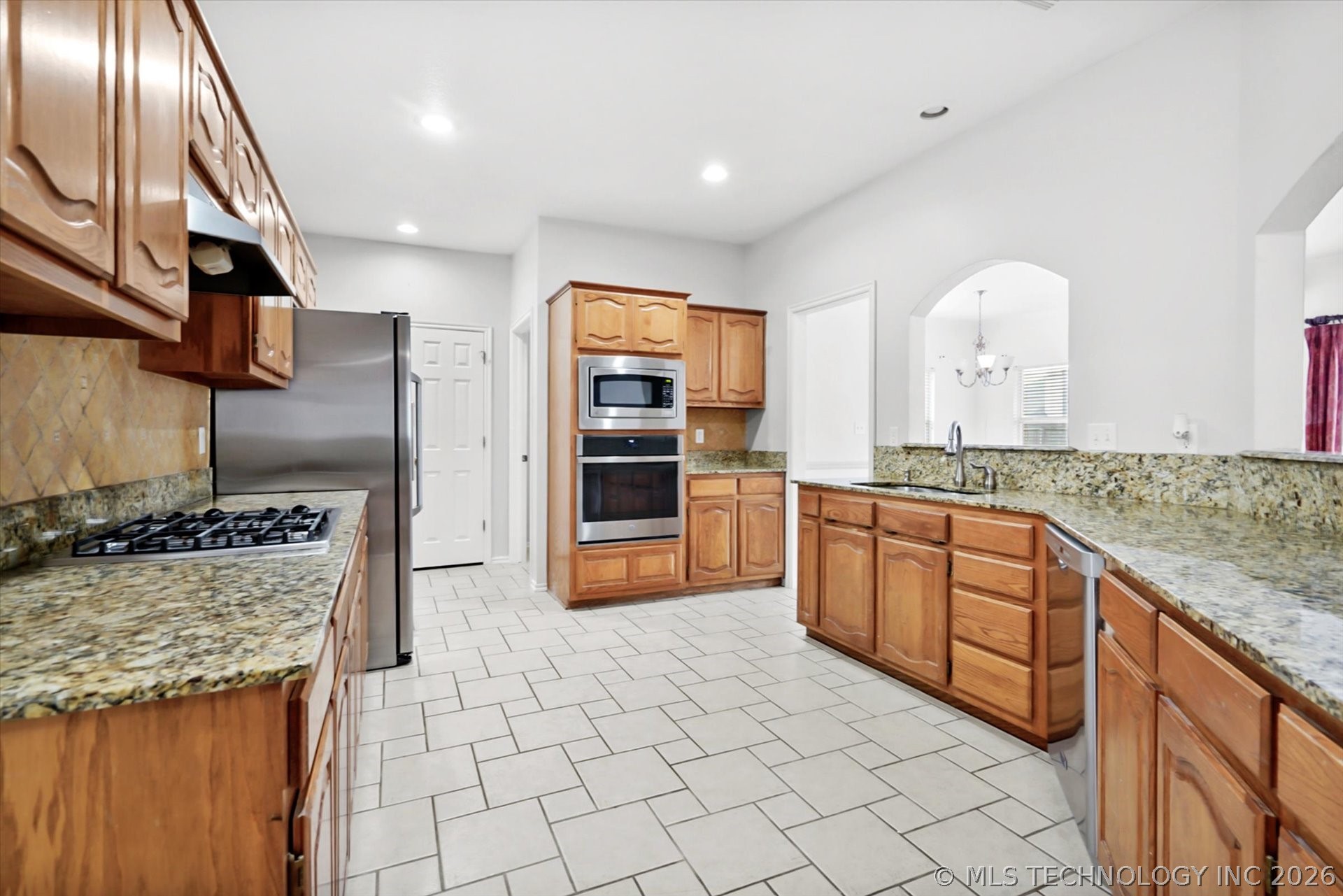 4113 W Canton Street Property Photo 10