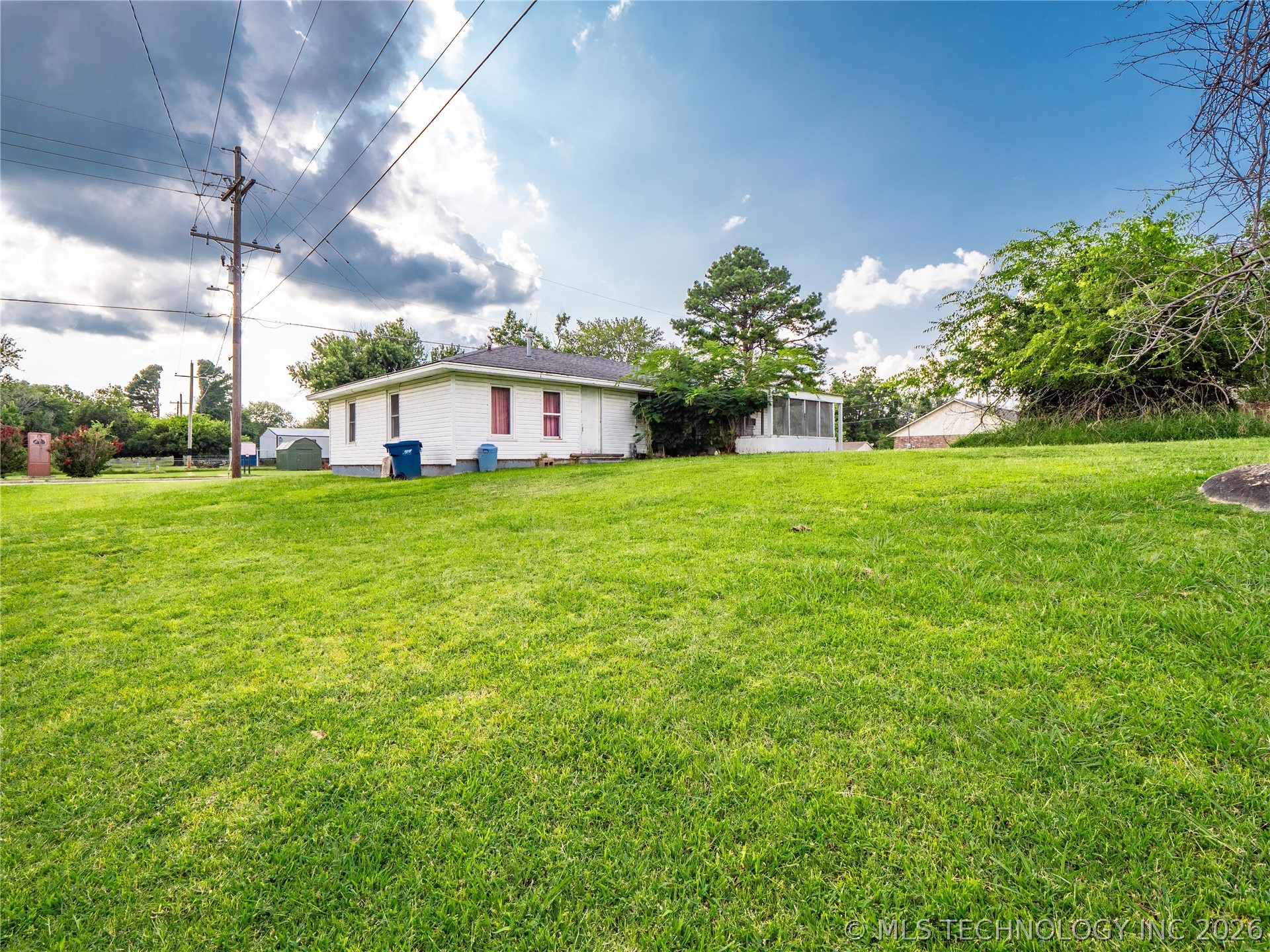 2300 N A Street Property Photo 14