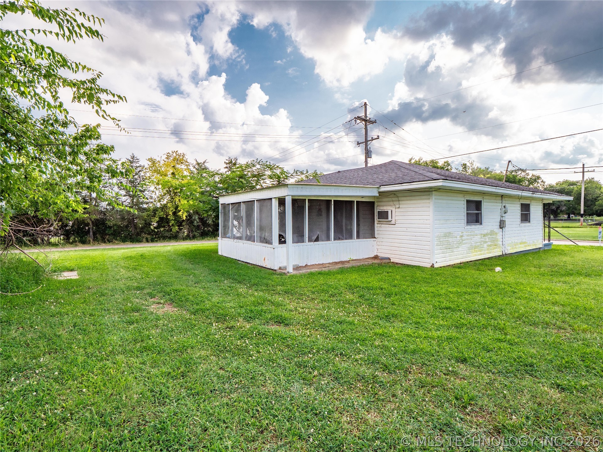 2300 N A Street Property Photo 15