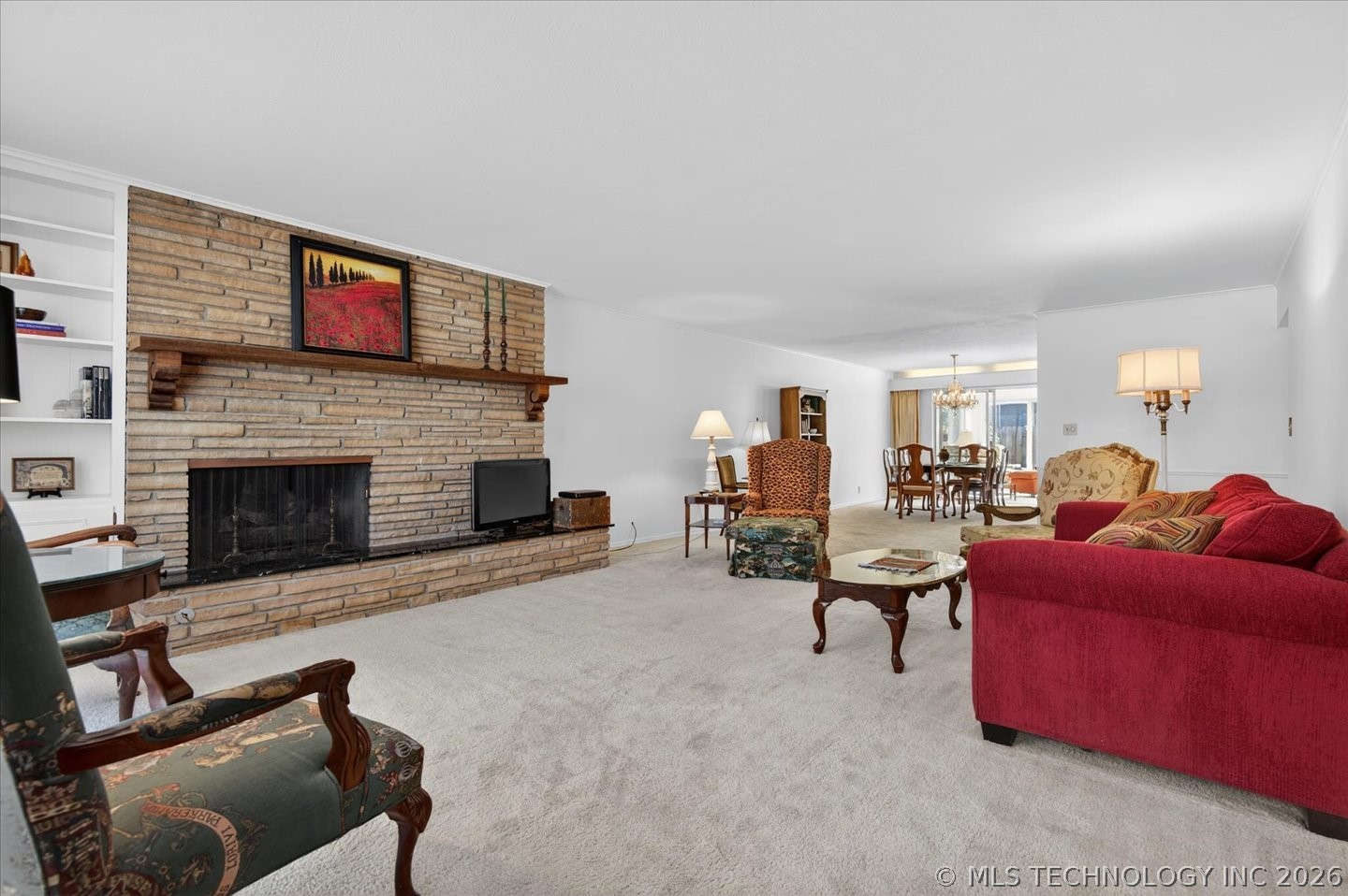 105 W 12th Street Property Photo 3