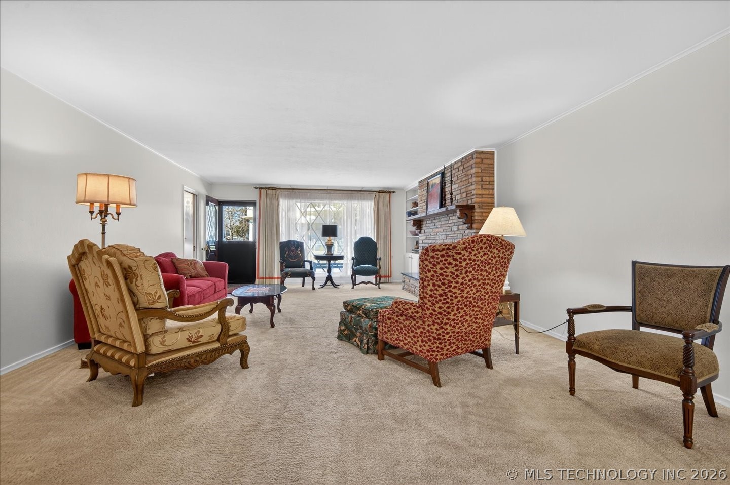 105 W 12th Street Property Photo 5