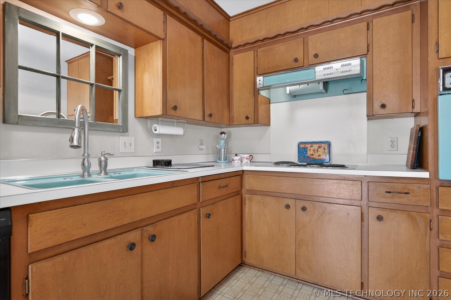105 W 12th Street Property Photo 10