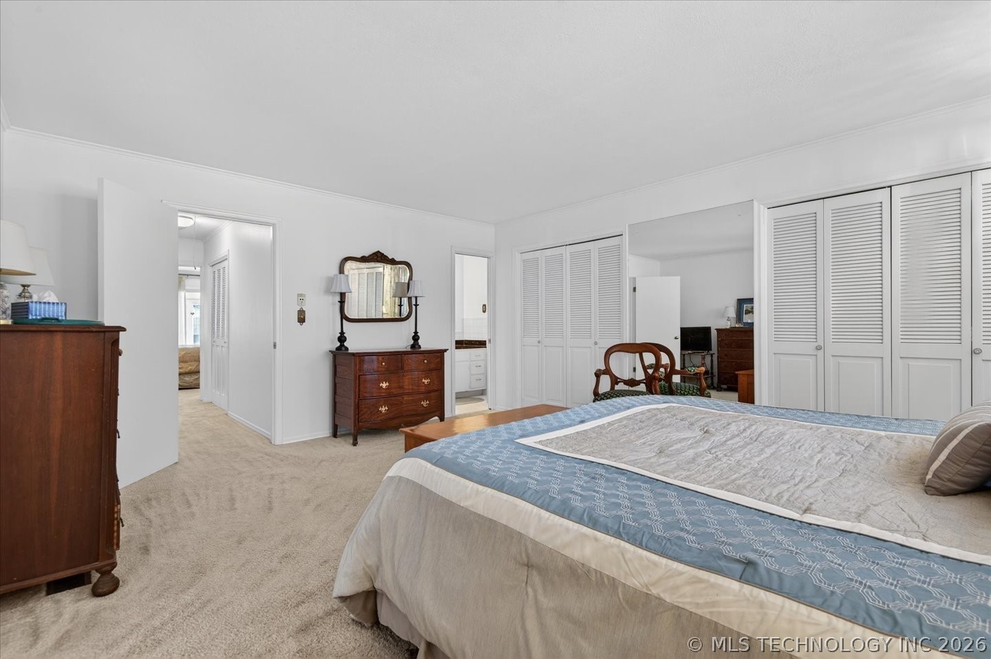 105 W 12th Street Property Photo 14