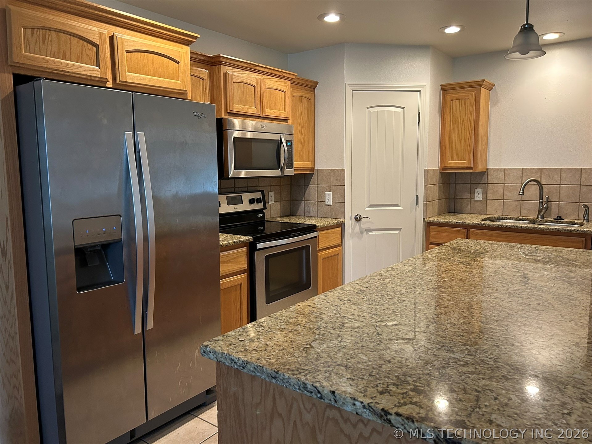 355 E Spring Street Property Photo 4