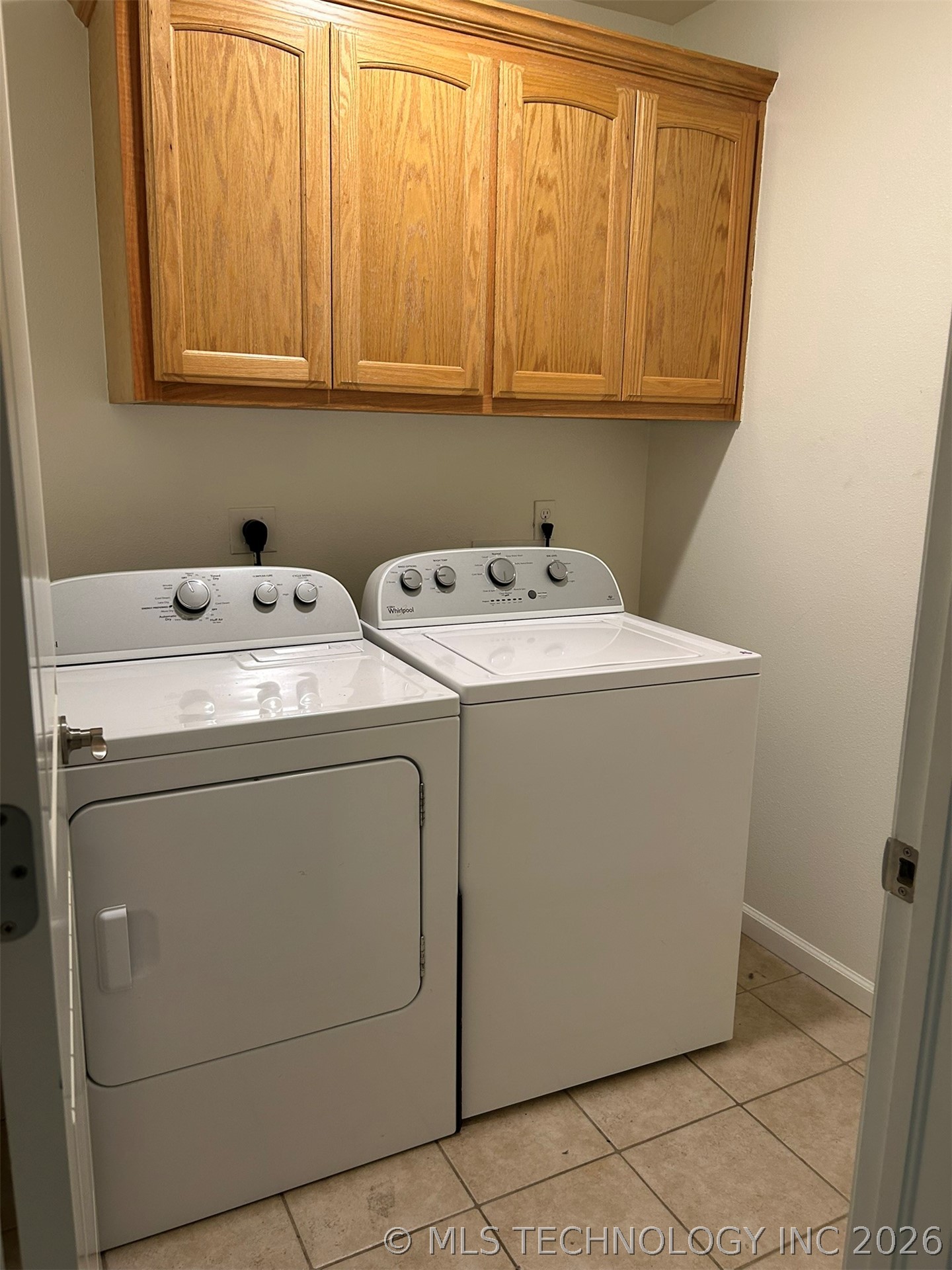 355 E Spring Street Property Photo 7