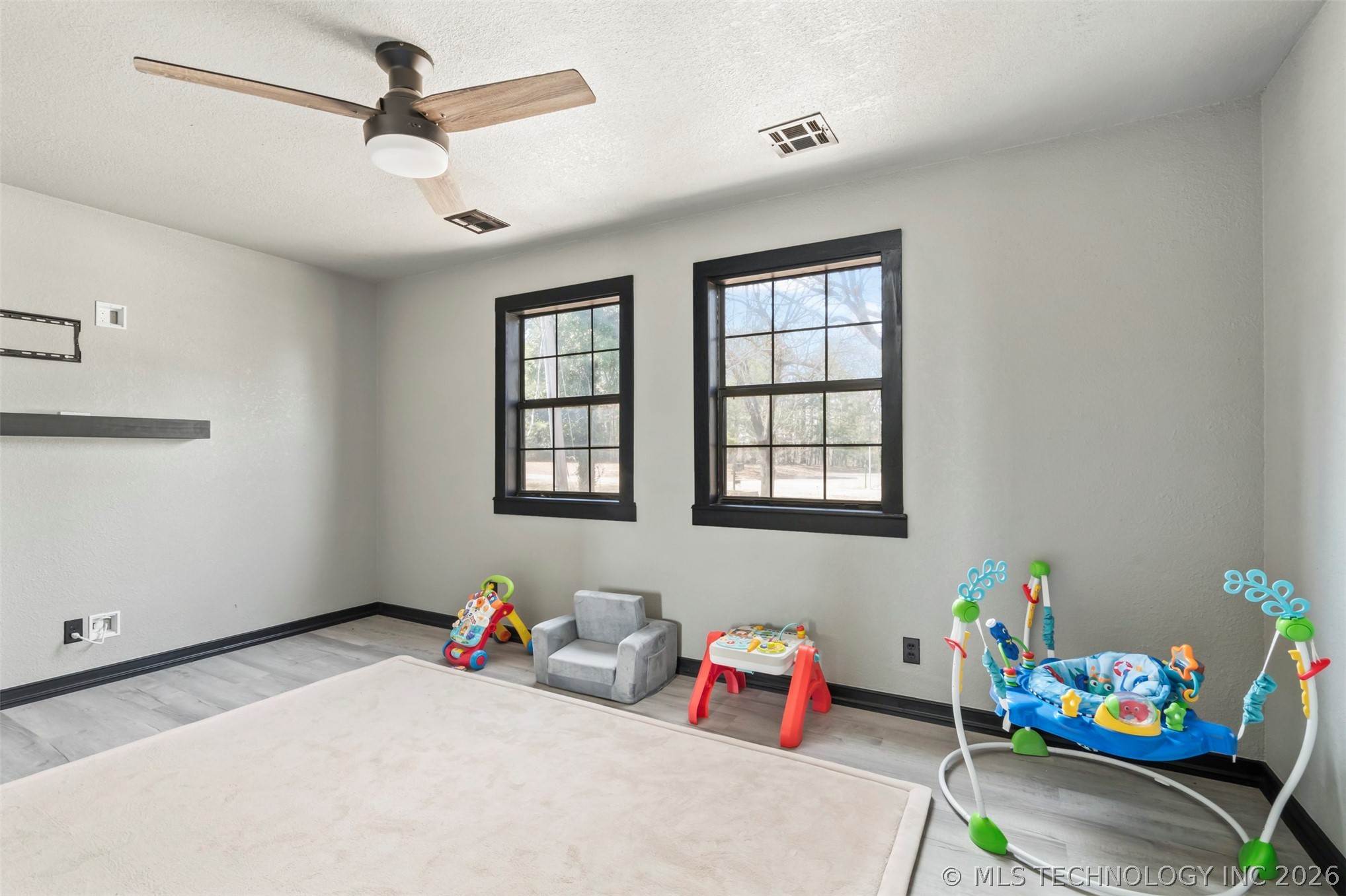 1455 Flint Ridge Drive Property Photo 20