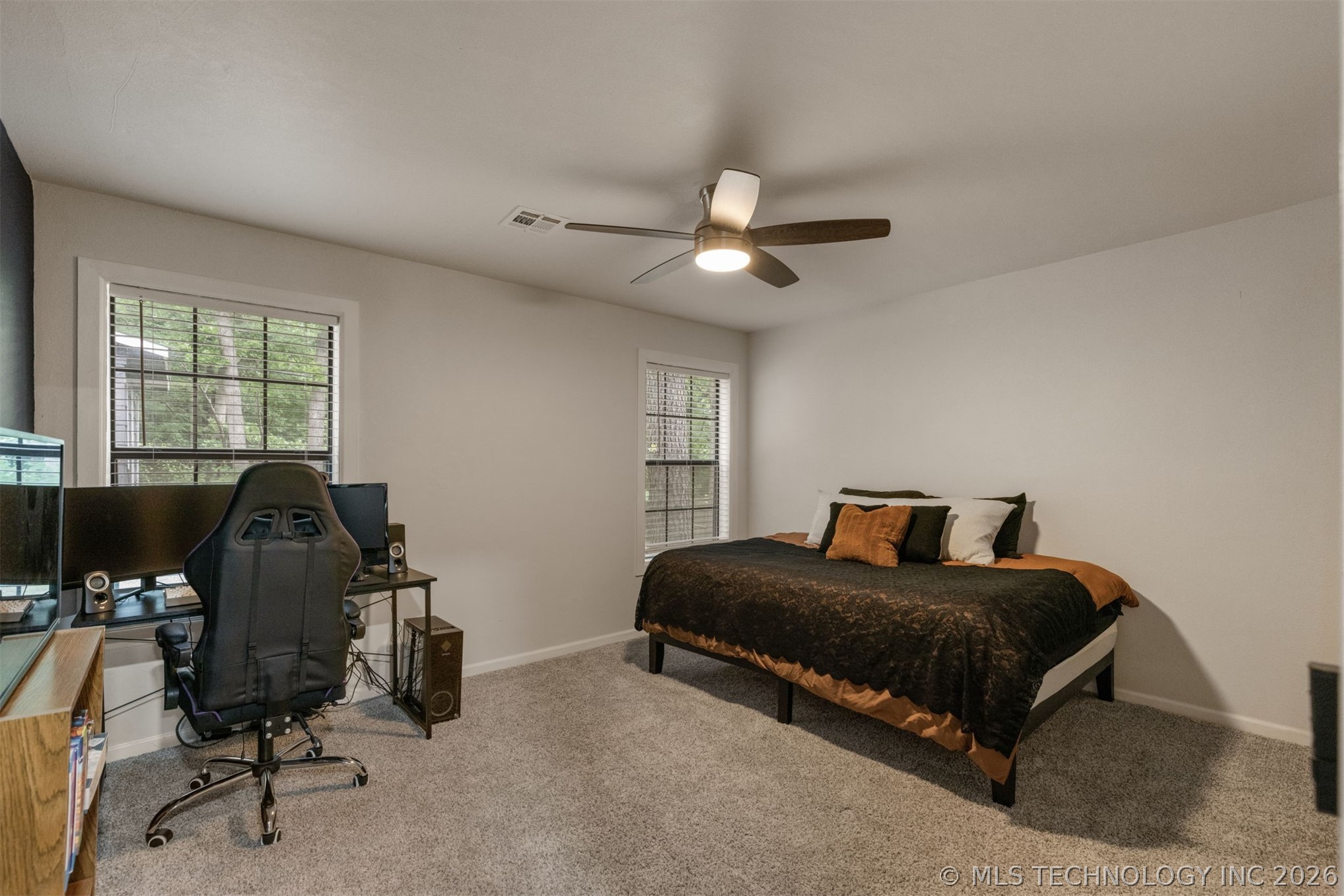 7423 S Urbana Avenue Property Photo 16