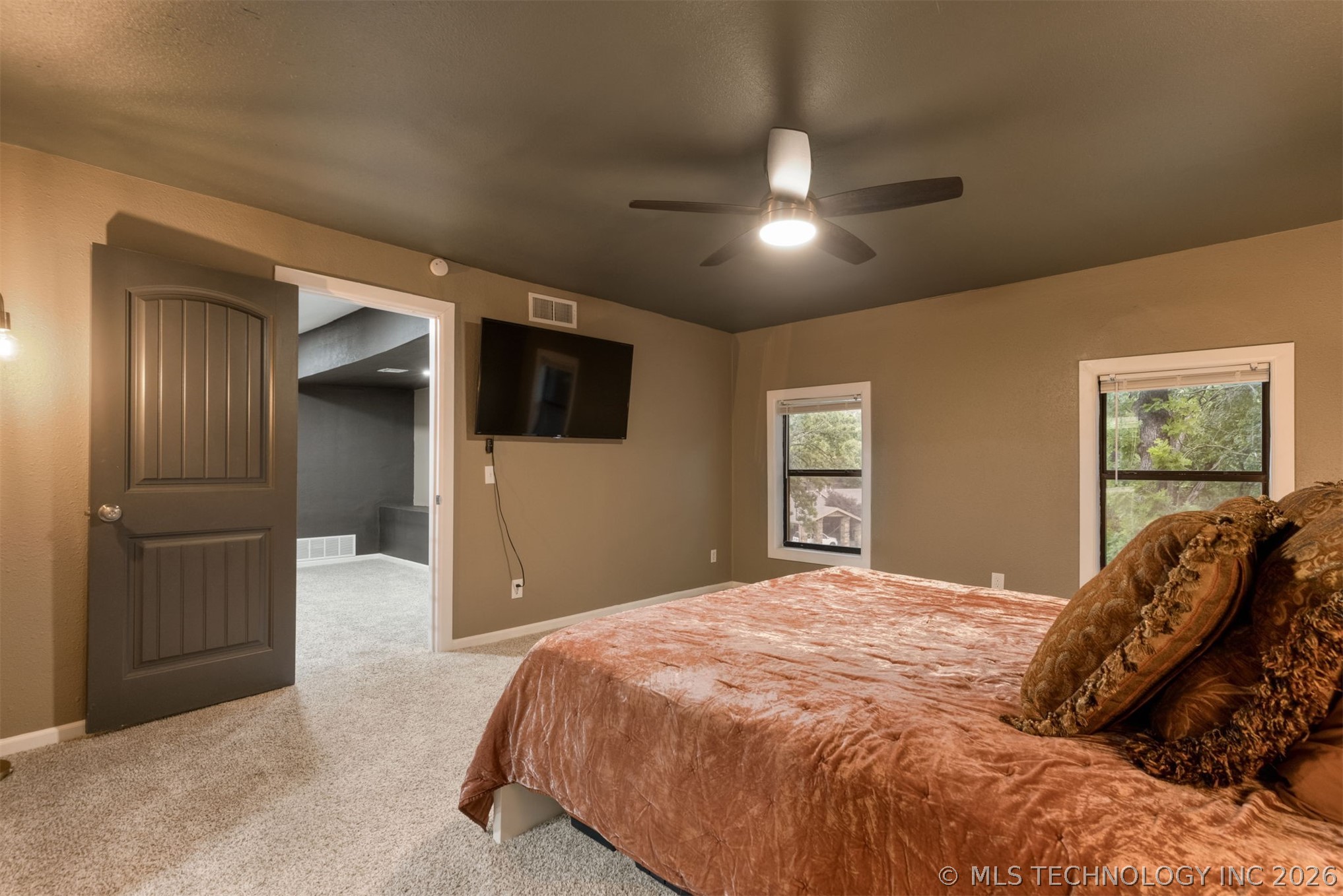7423 S Urbana Avenue Property Photo 31