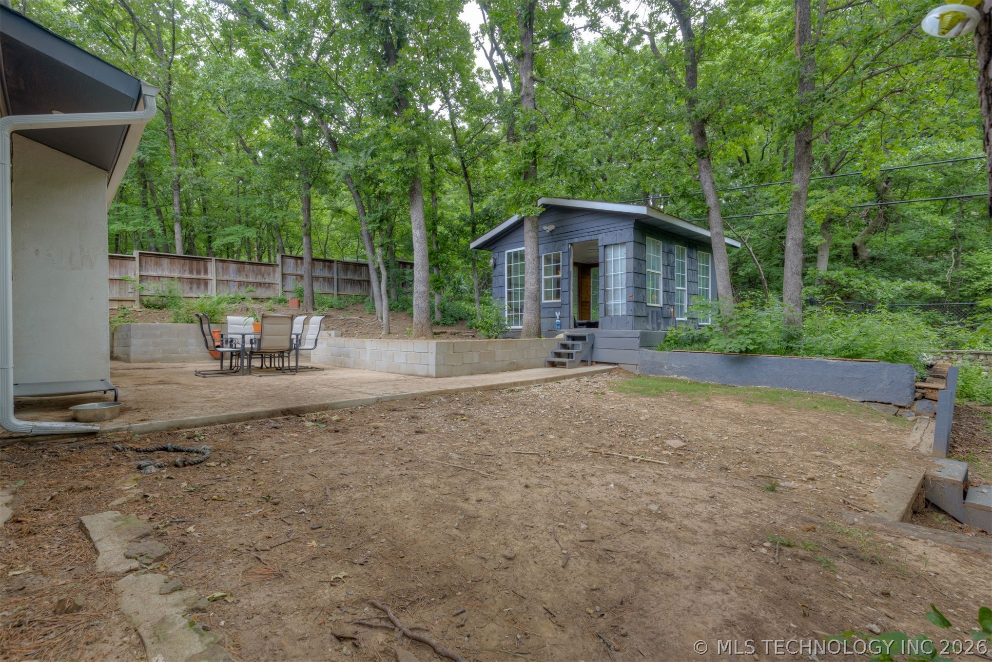 7423 S Urbana Avenue Property Photo 46