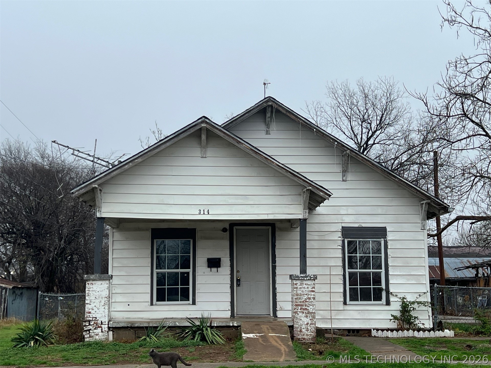 314 N Hope Property Photo 1