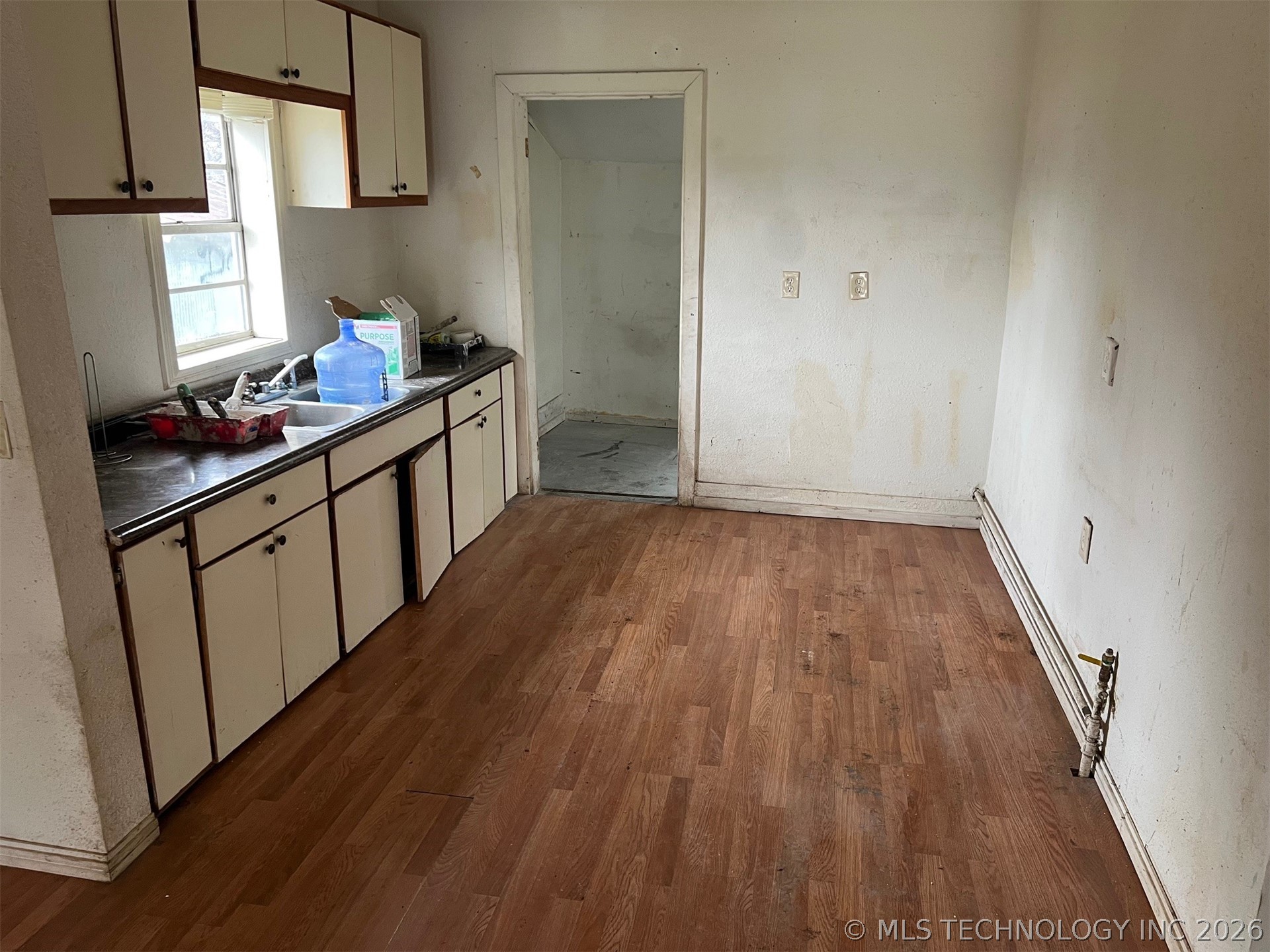 314 N Hope Property Photo 3