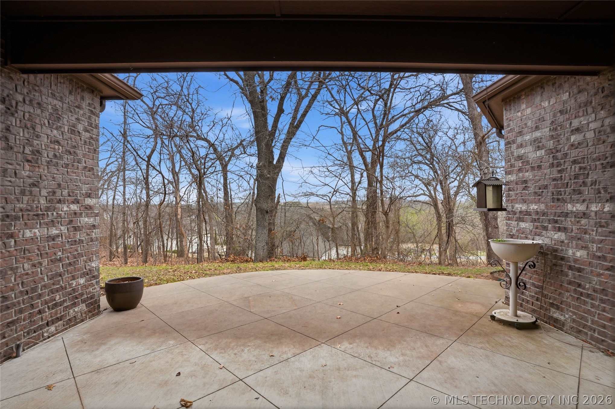 647 E Huntsville Place Property Photo 39