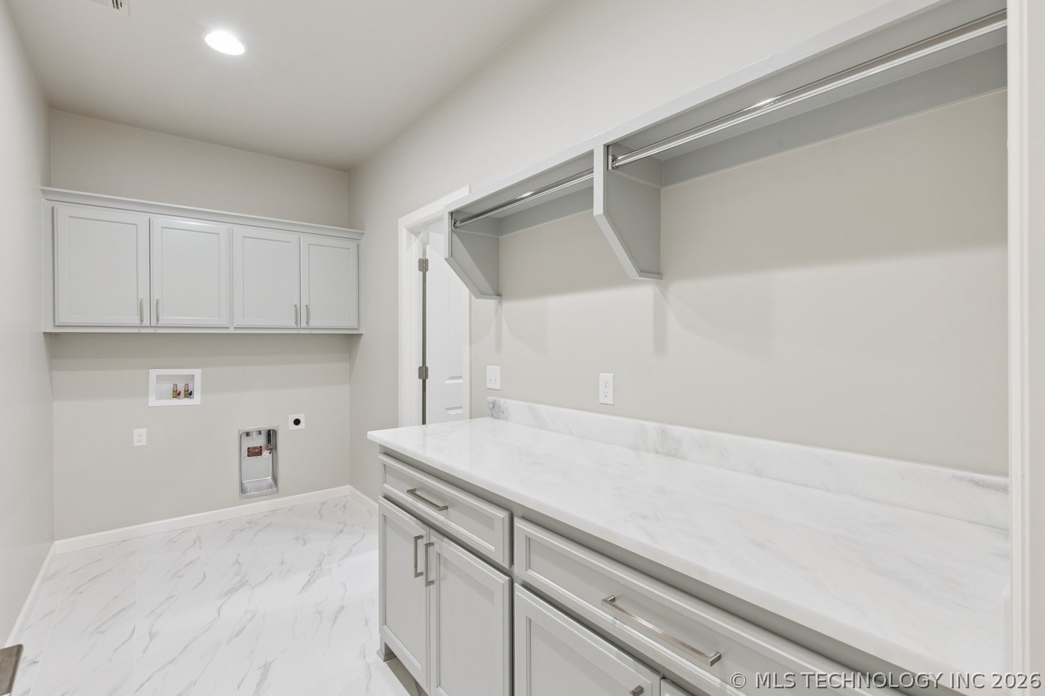 668 E 148th Place S Property Photo 26
