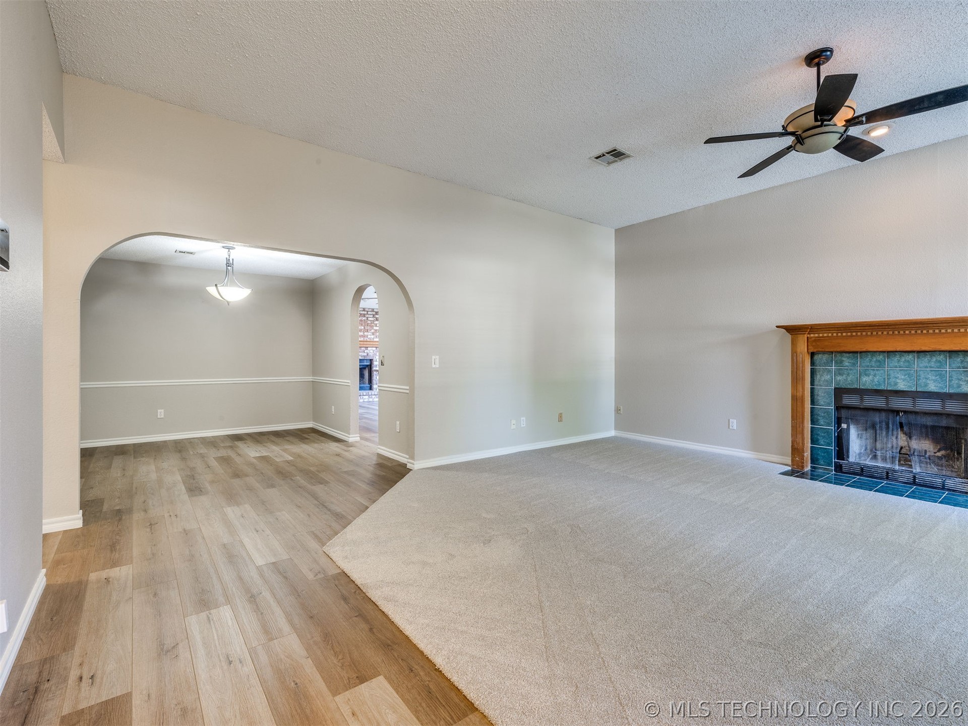 4212 S Oak Avenue Property Photo 6