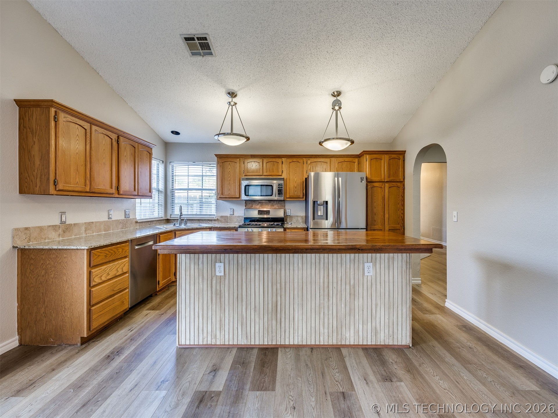 4212 S Oak Avenue Property Photo 16