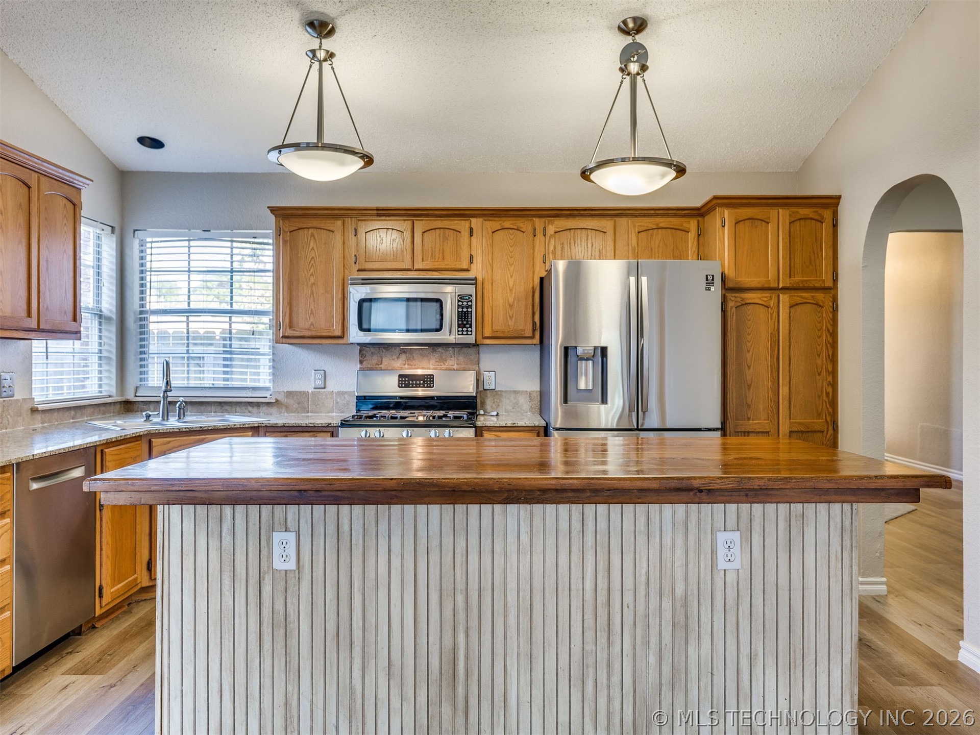4212 S Oak Avenue Property Photo 17