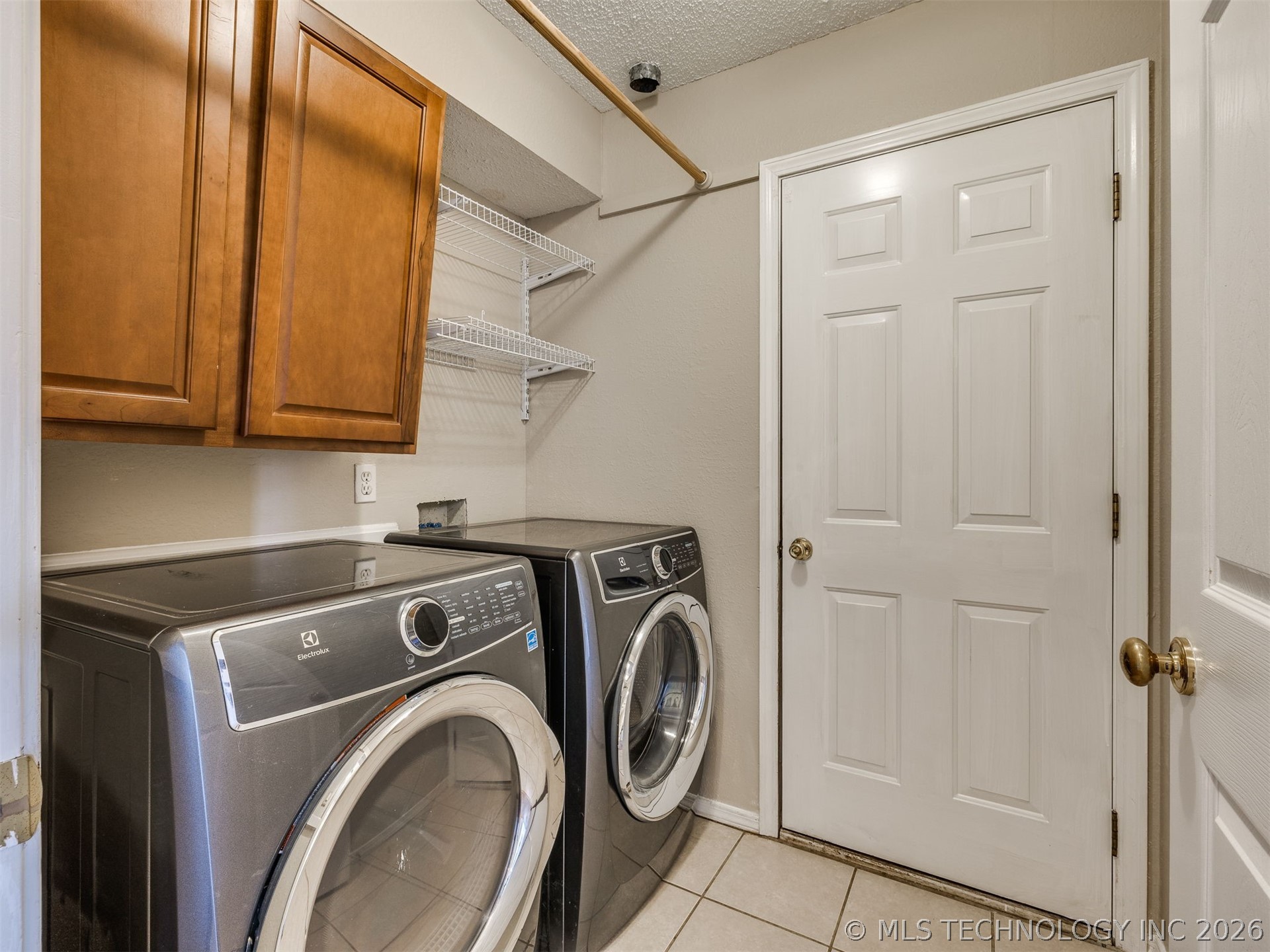 4212 S Oak Avenue Property Photo 24