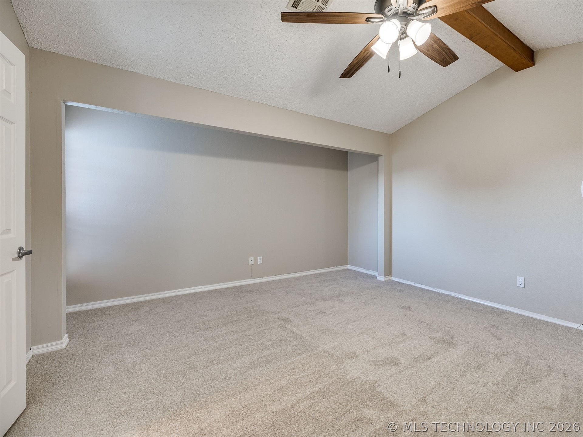 4212 S Oak Avenue Property Photo 28