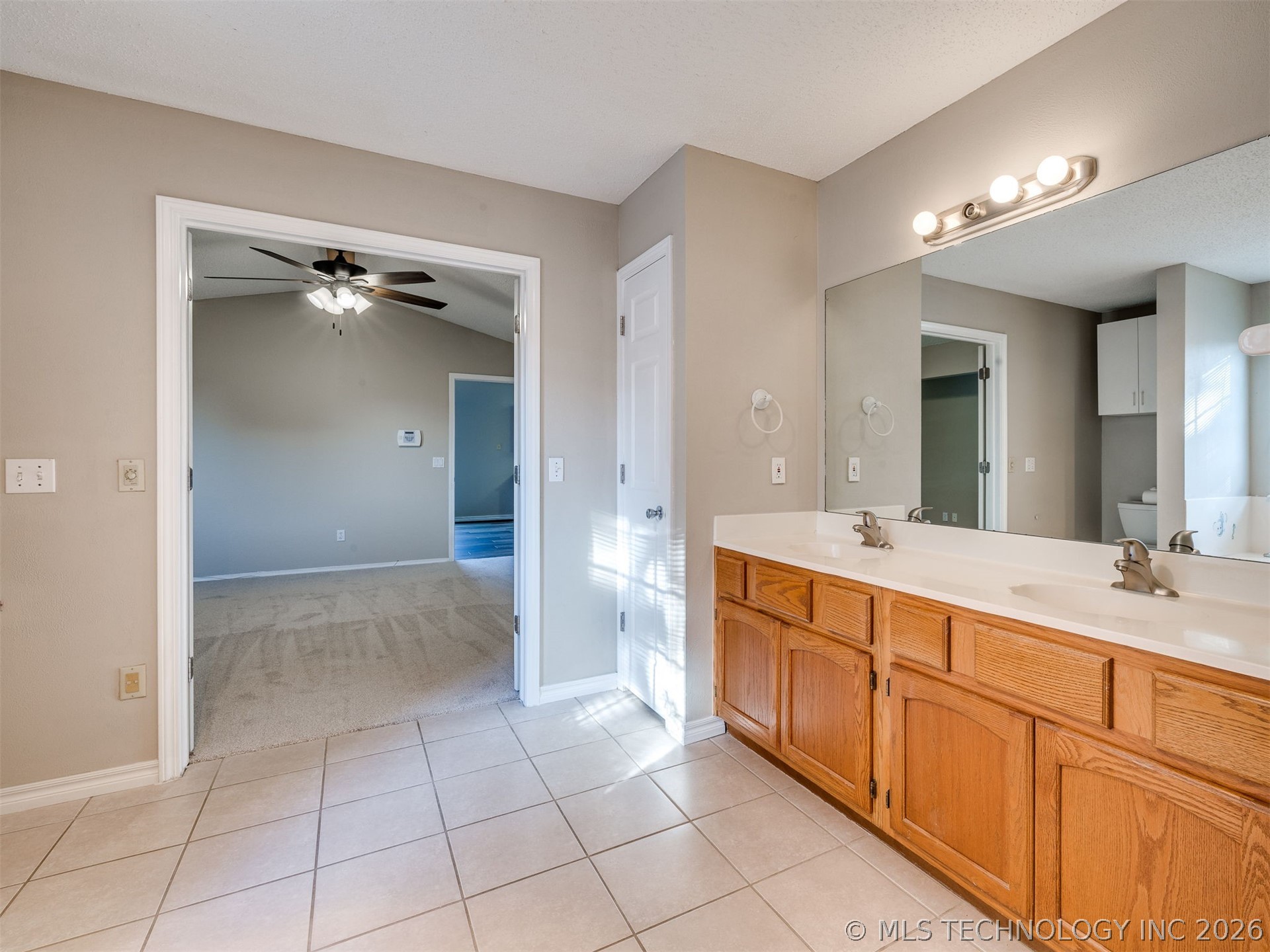 4212 S Oak Avenue Property Photo 31
