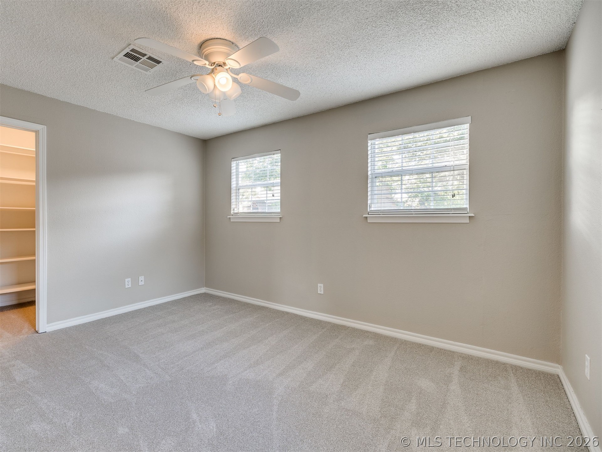 4212 S Oak Avenue Property Photo 32