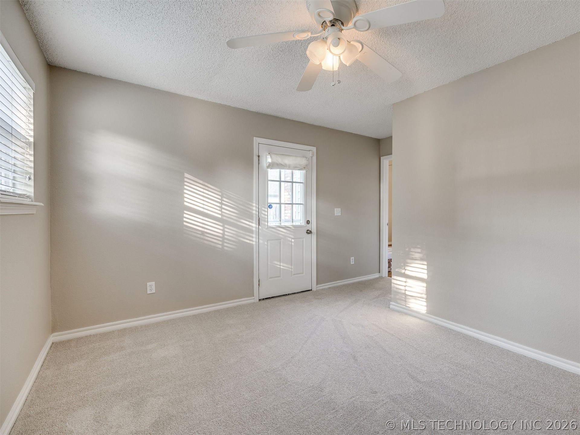4212 S Oak Avenue Property Photo 33