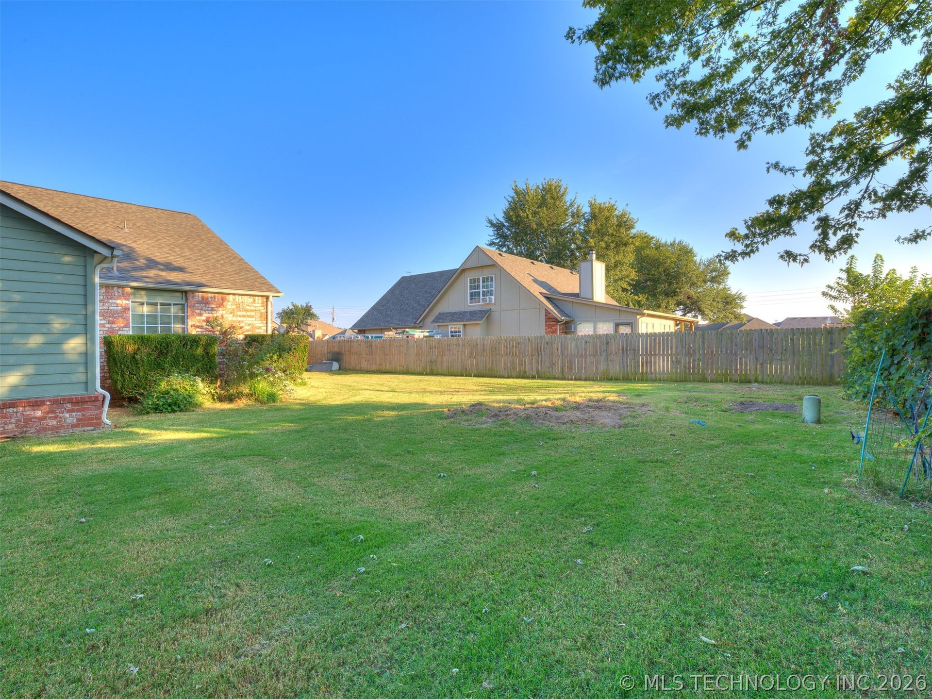 4212 S Oak Avenue Property Photo 40