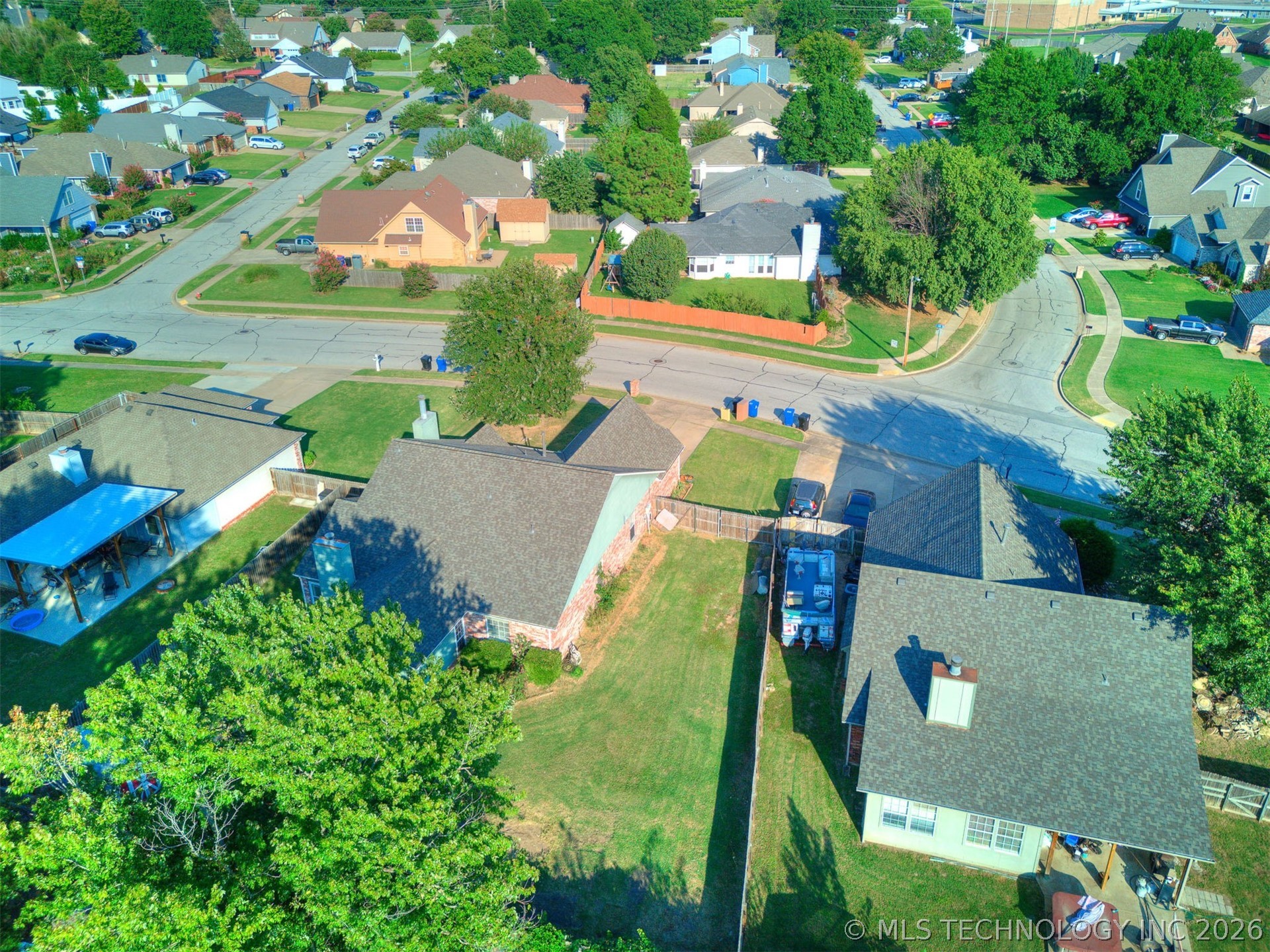4212 S Oak Avenue Property Photo 44