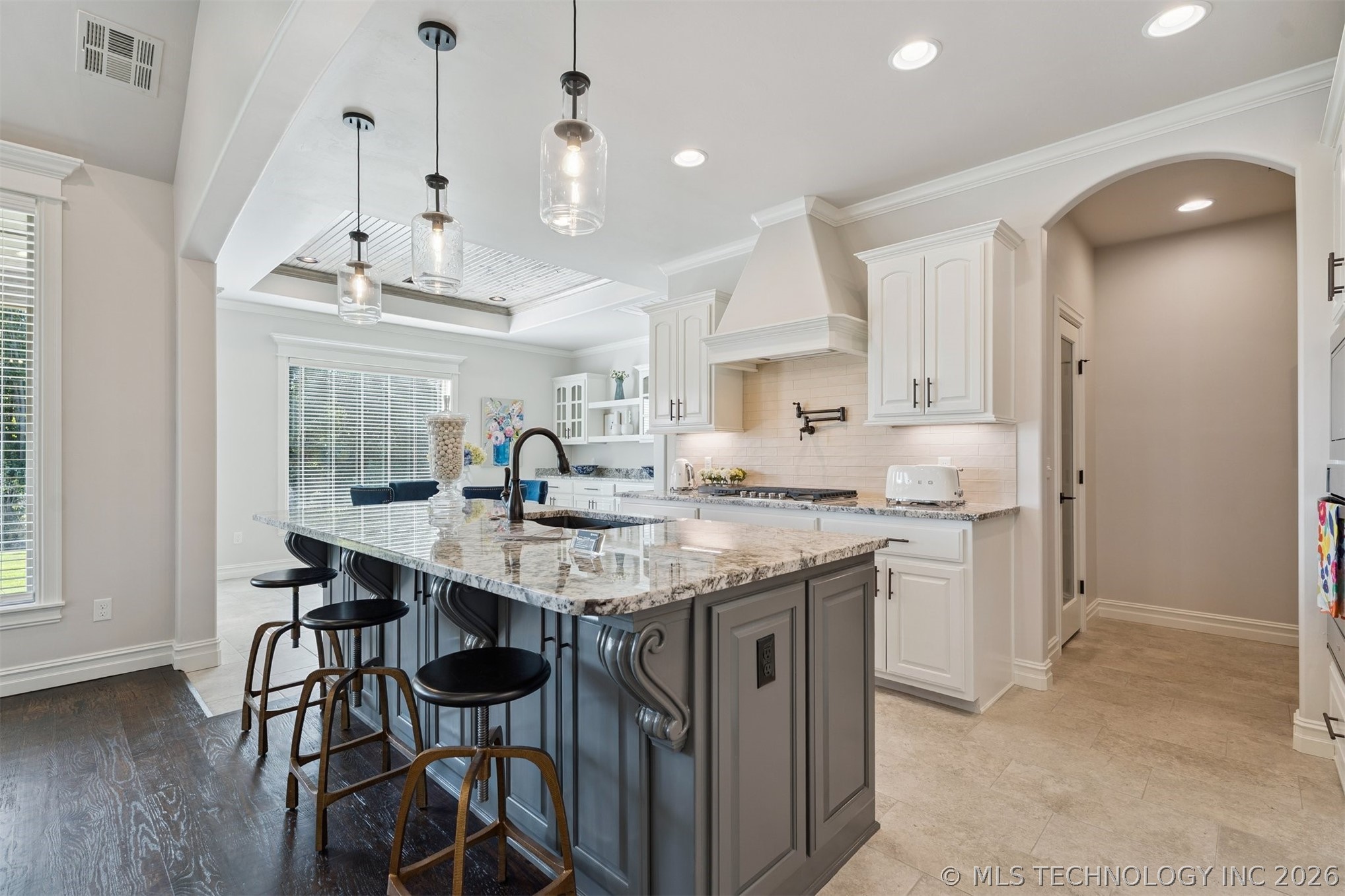 2705 W Twin Oaks Street Property Photo 12
