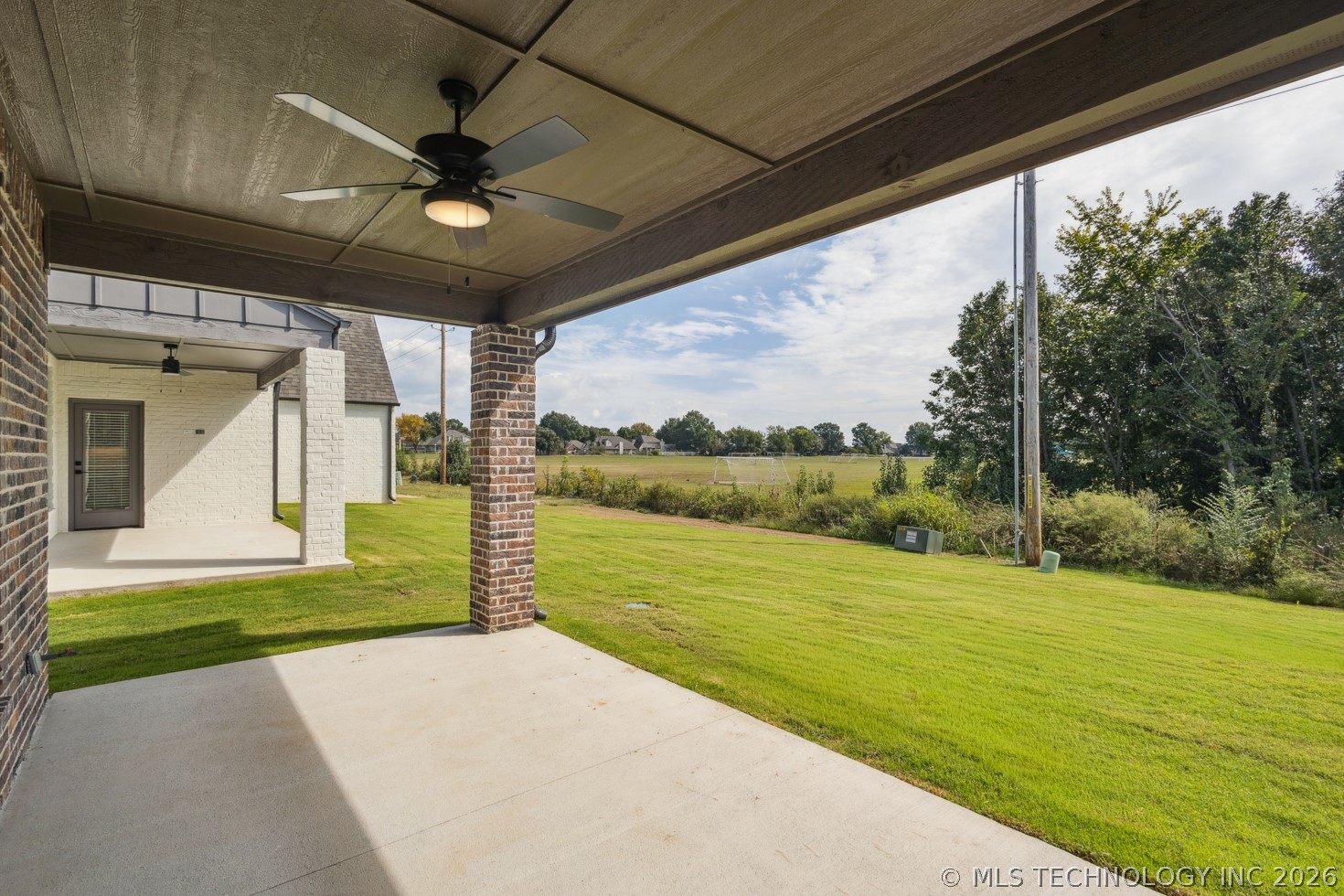 2705 W Twin Oaks Street Property Photo 44