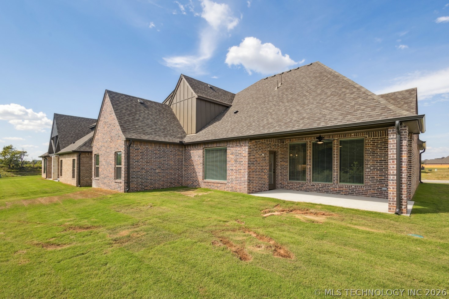 2705 W Twin Oaks Street Property Photo 47
