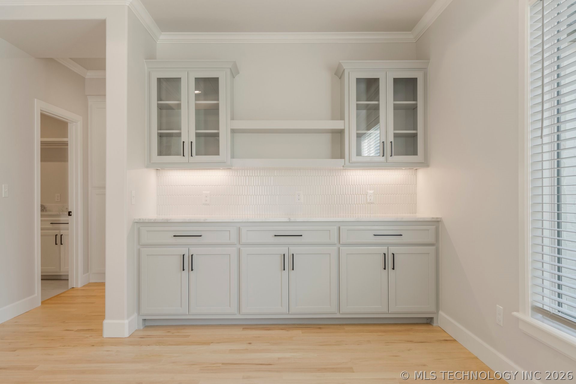 2701 W Twin Oaks Street Property Photo 13