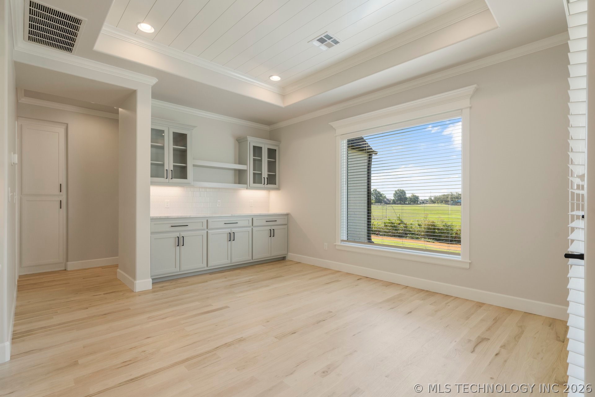 2701 W Twin Oaks Street Property Photo 15