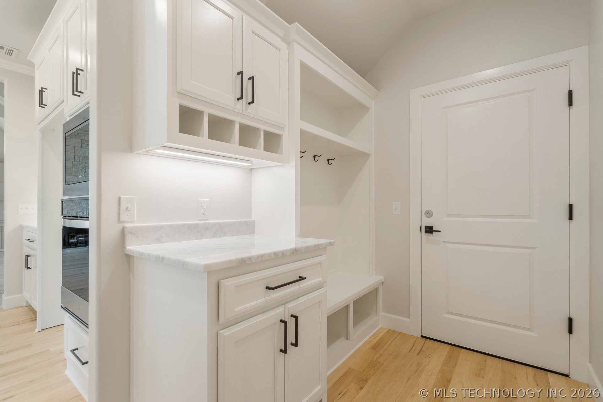 2701 W Twin Oaks Street Property Photo 21