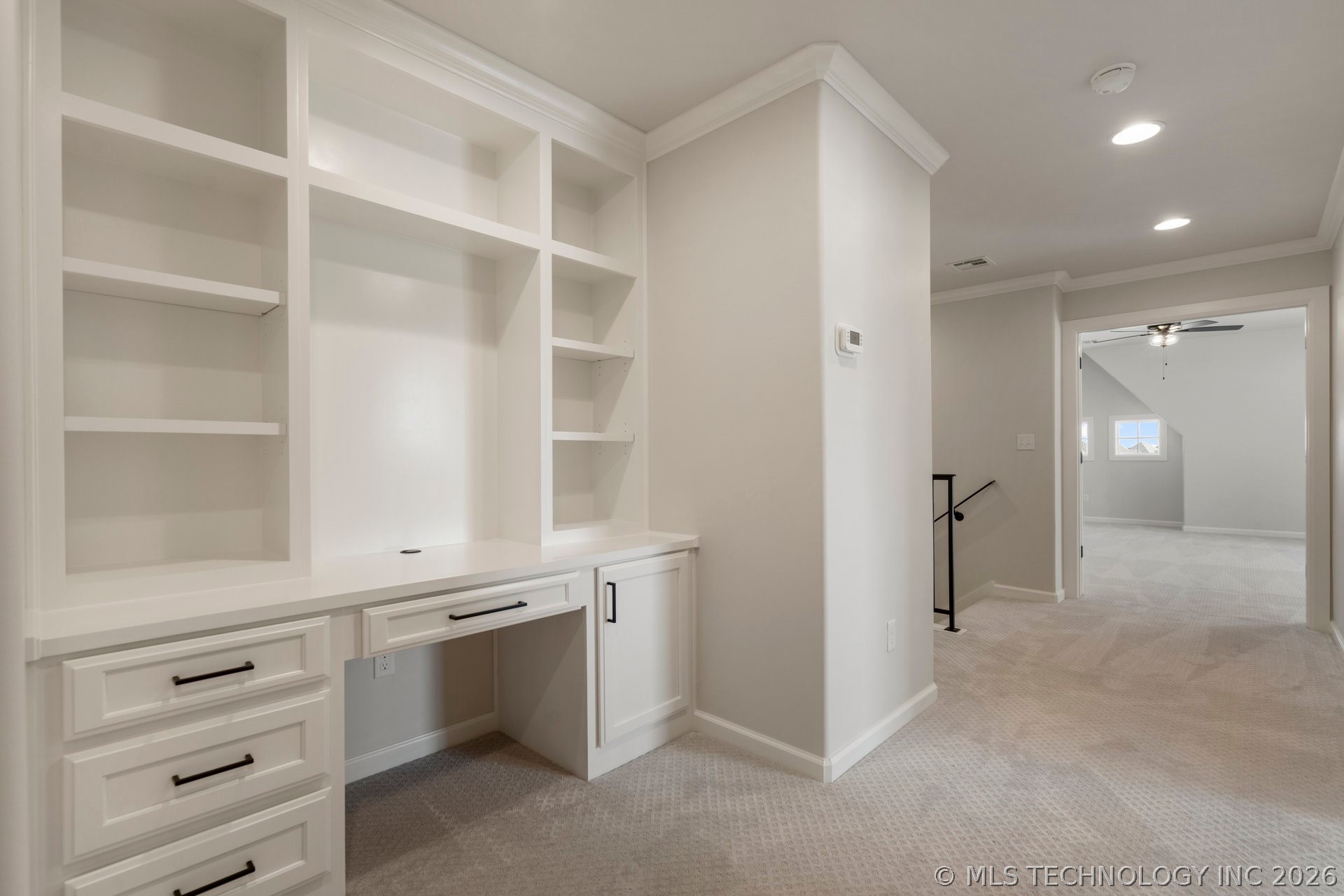 2701 W Twin Oaks Street Property Photo 30