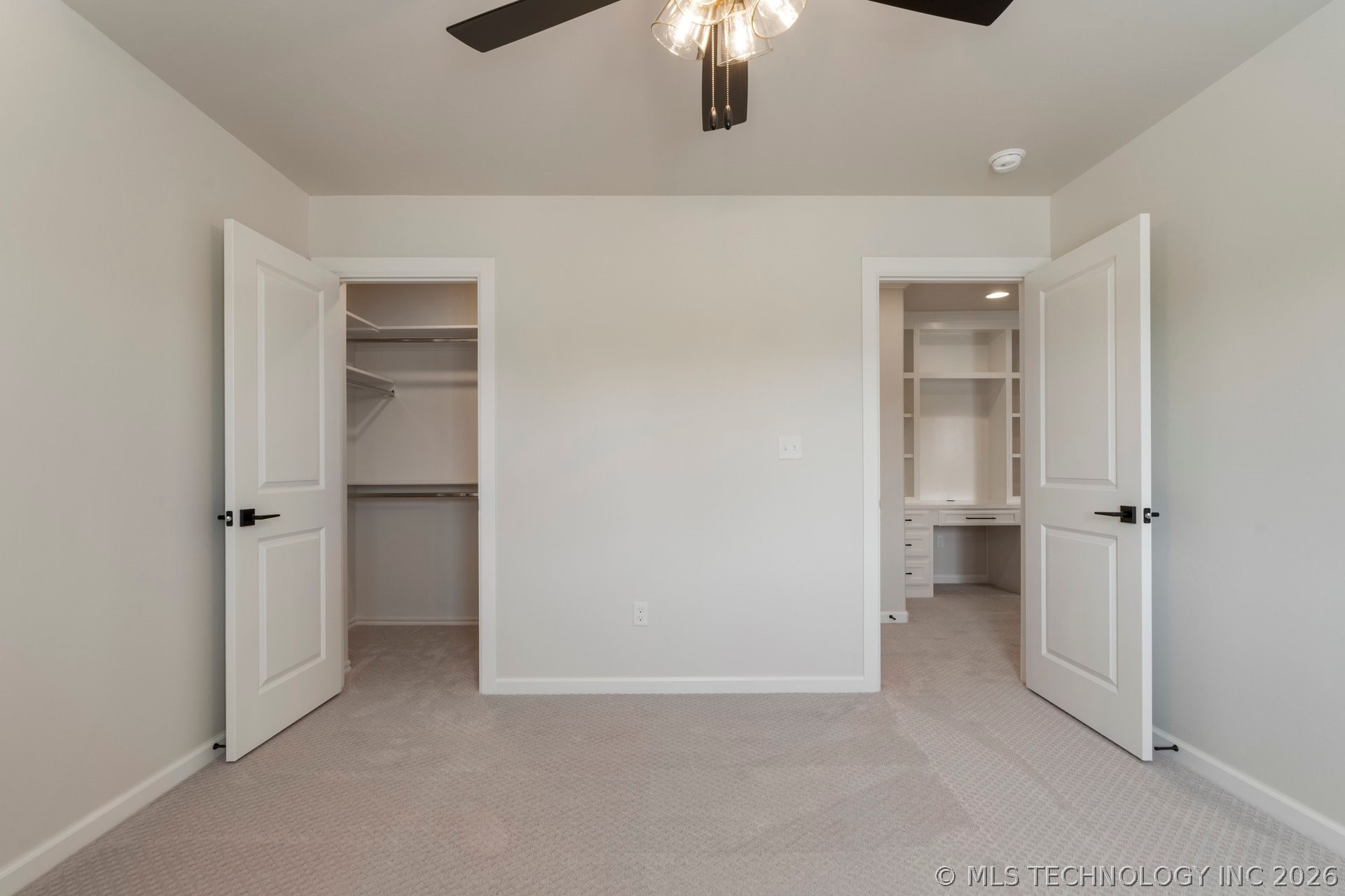 2701 W Twin Oaks Street Property Photo 31